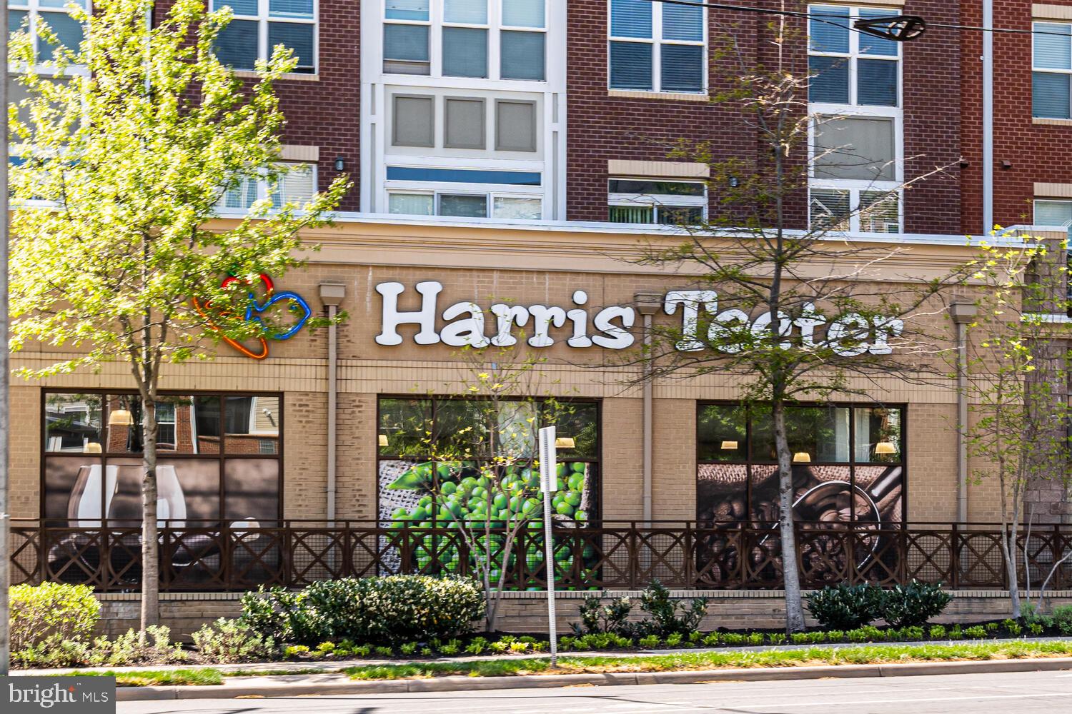 DUNN LORING WOODS - Residential