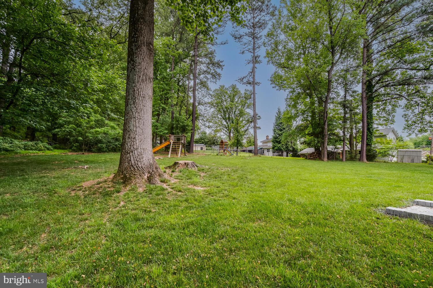 DUNN LORING WOODS - Residential