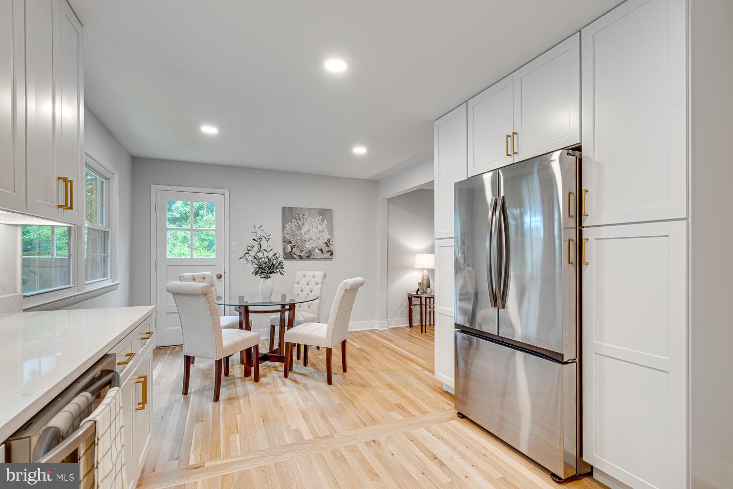 DUNN LORING WOODS - Residential