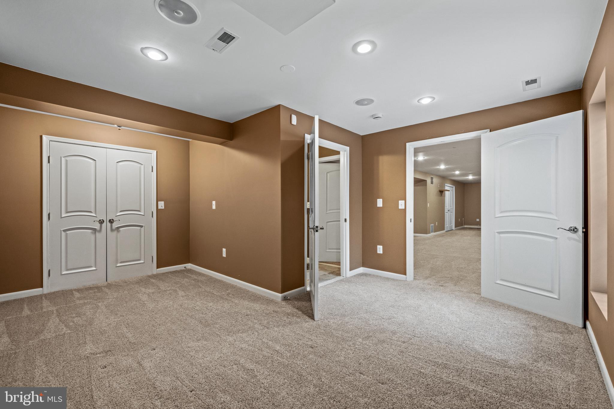 WELLINGTON WEST - Residential