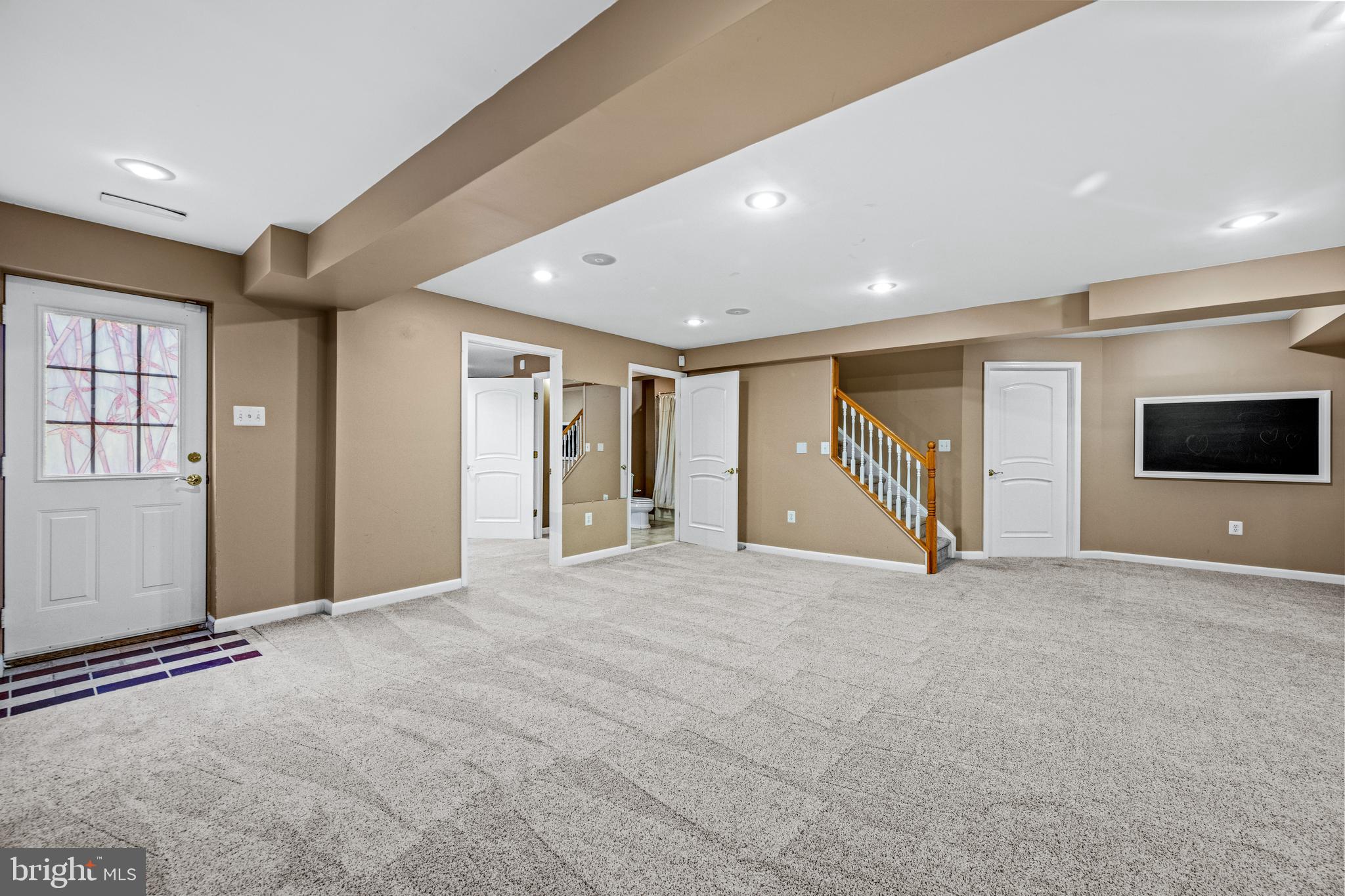 WELLINGTON WEST - Residential