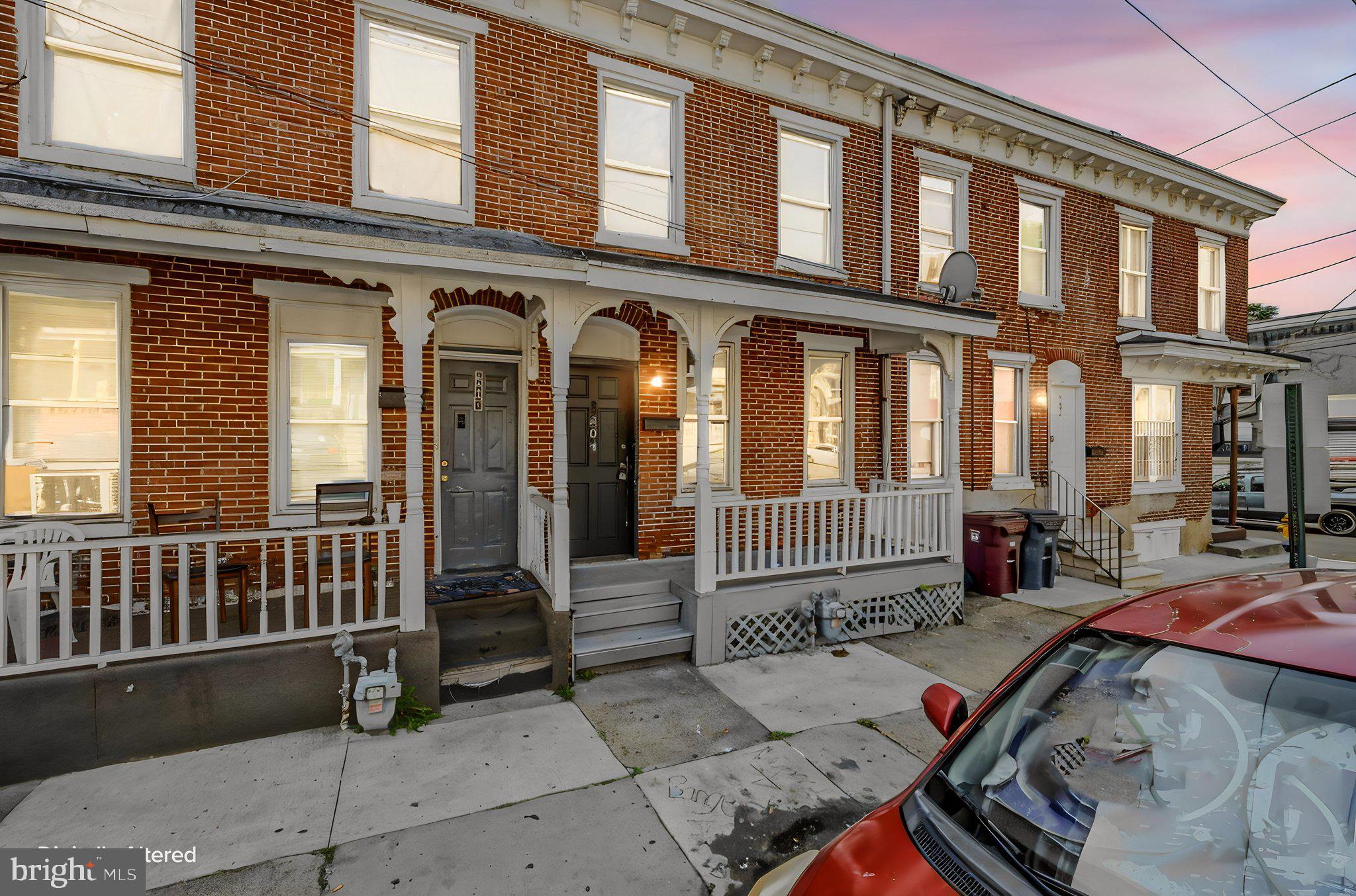 304 N FRANKLIN STREET
