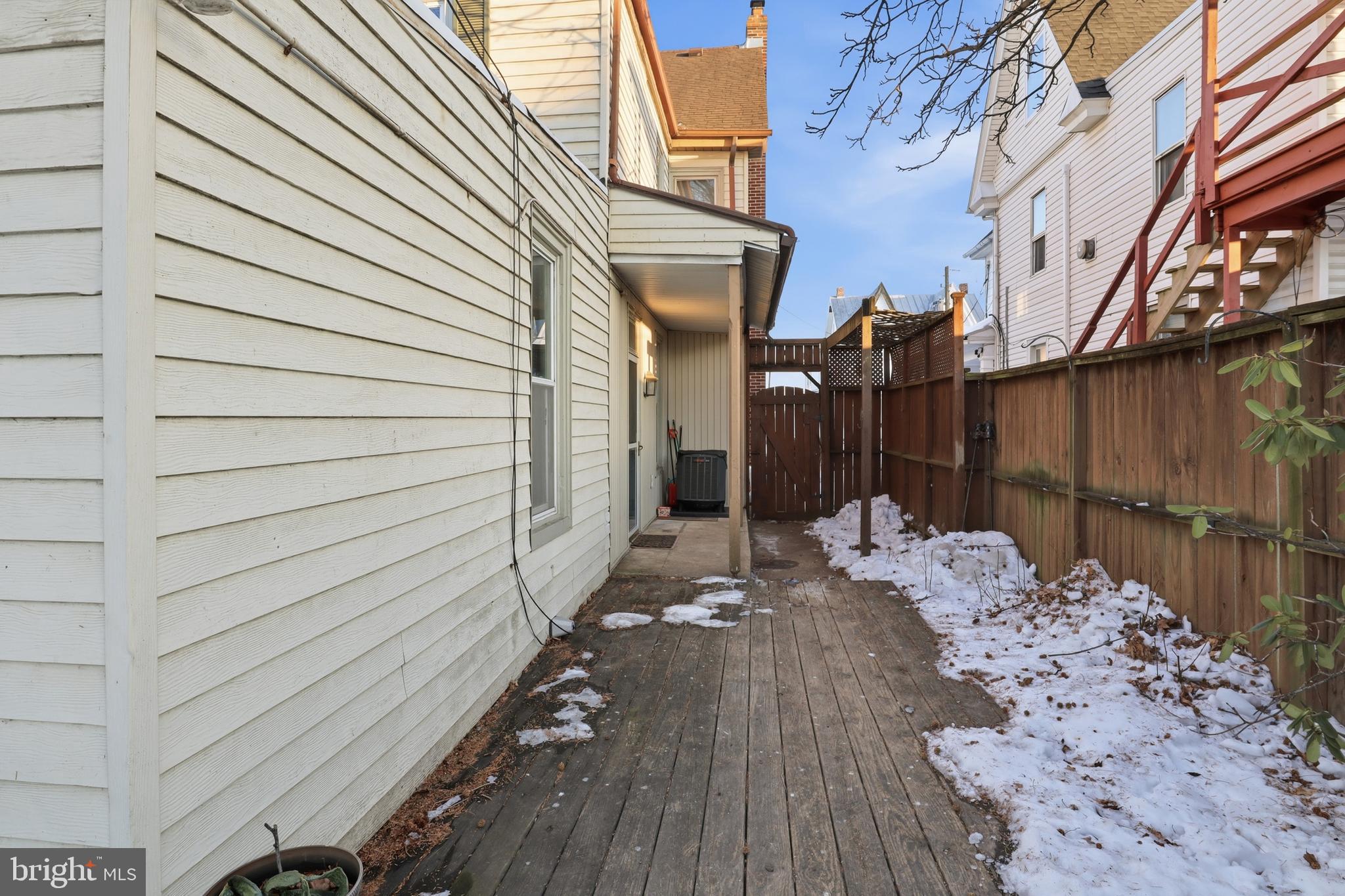 NEW CUMBERLAND BOROUGH - Residential