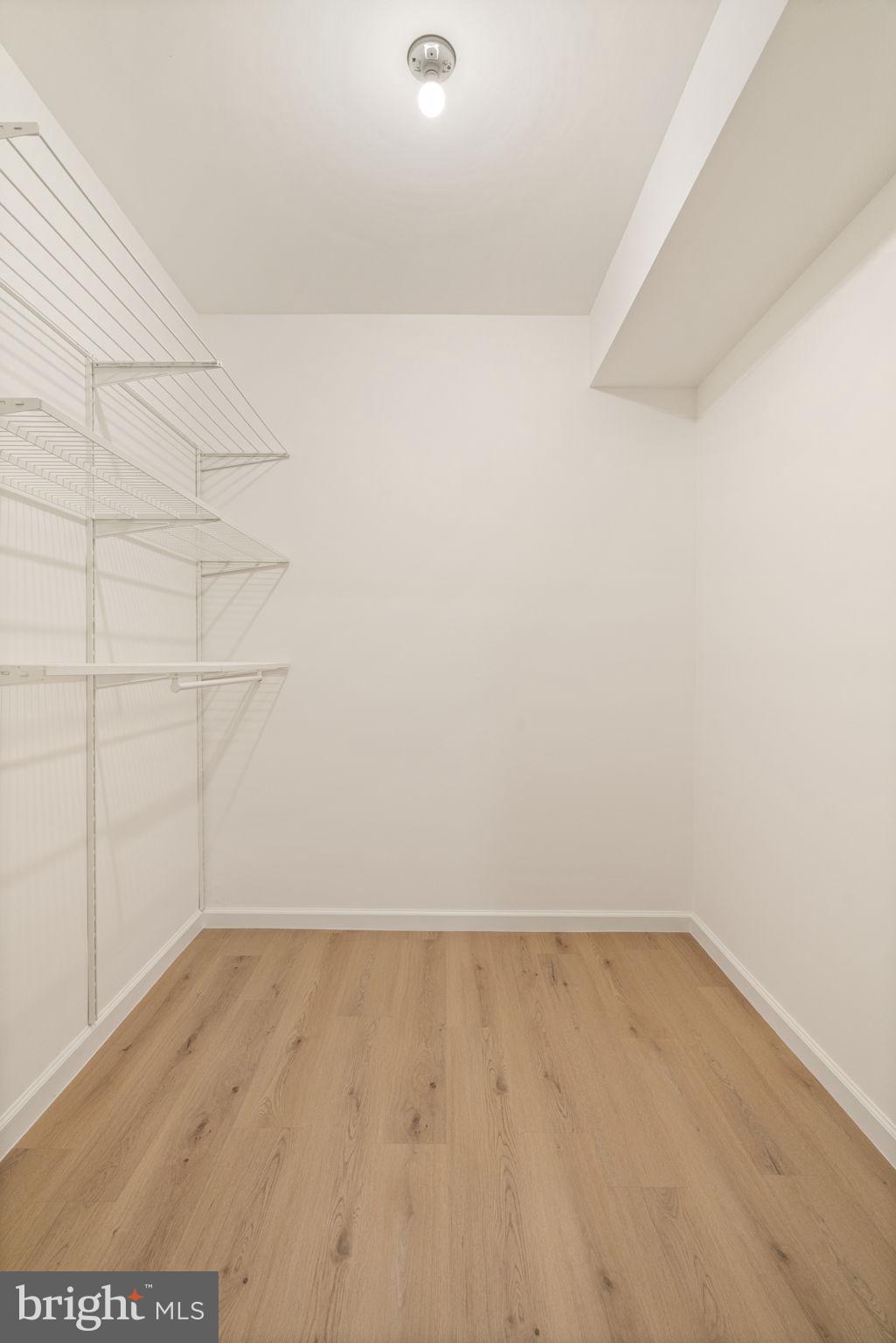 EAGLES POINTE - Residential