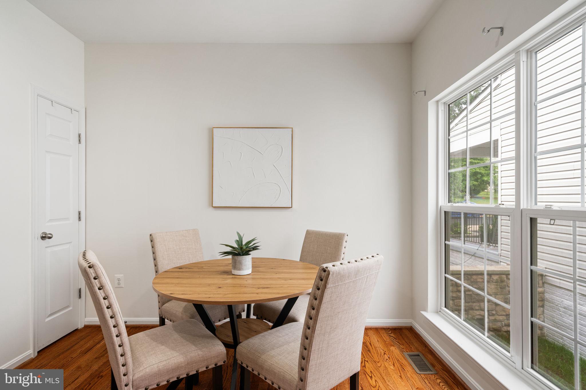 EAGLES POINTE - Residential