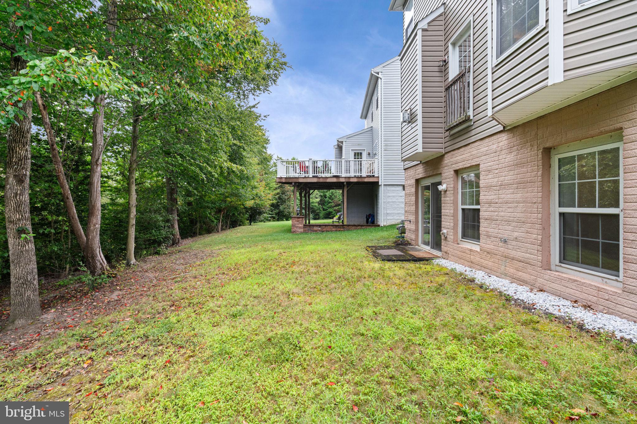 EAGLES POINTE - Residential