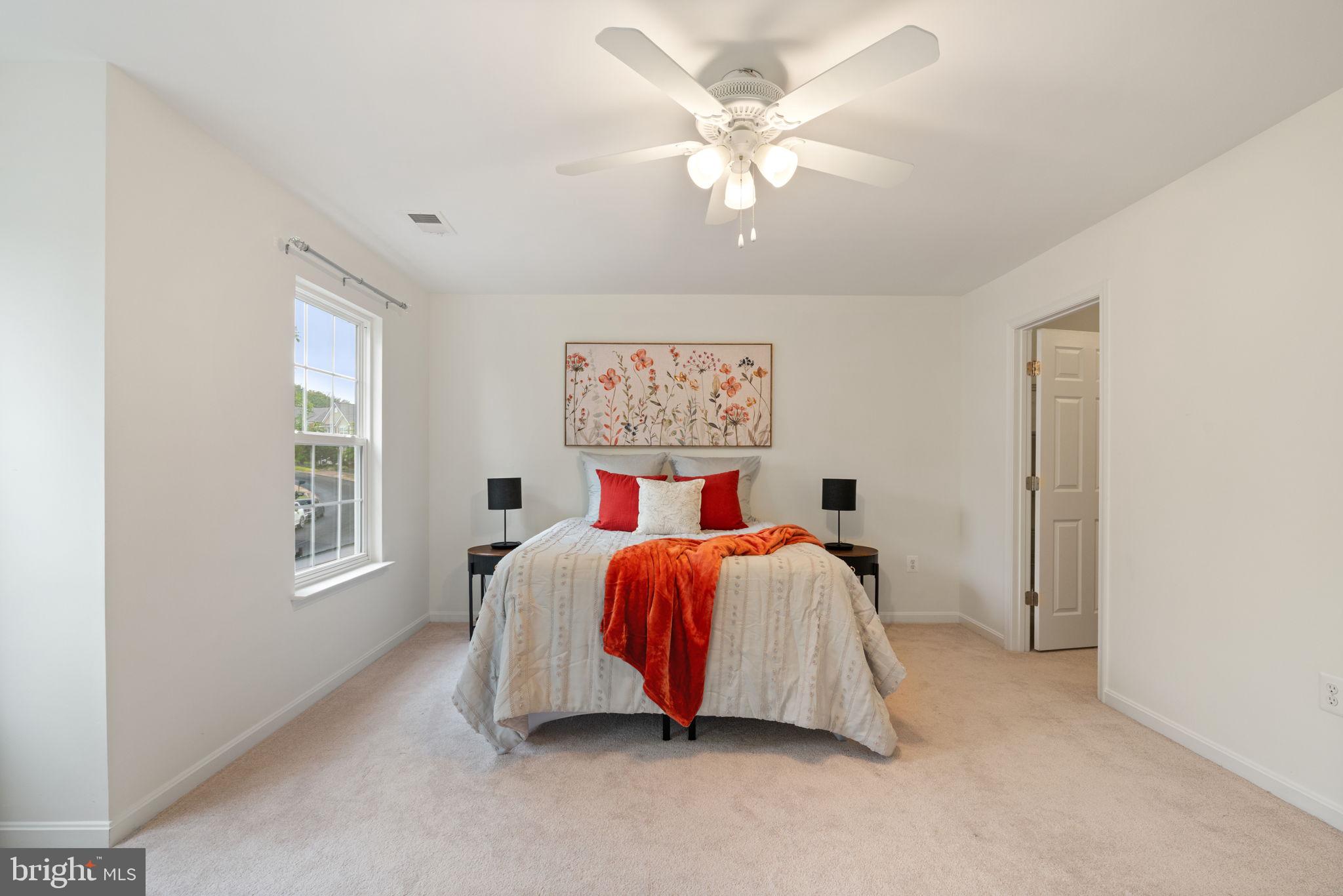 EAGLES POINTE - Residential