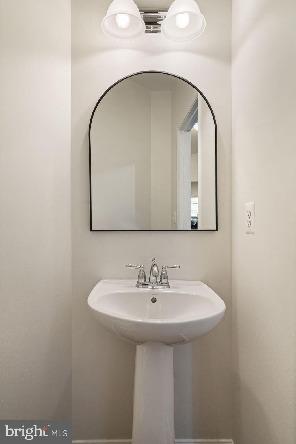 EAGLES POINTE - Residential