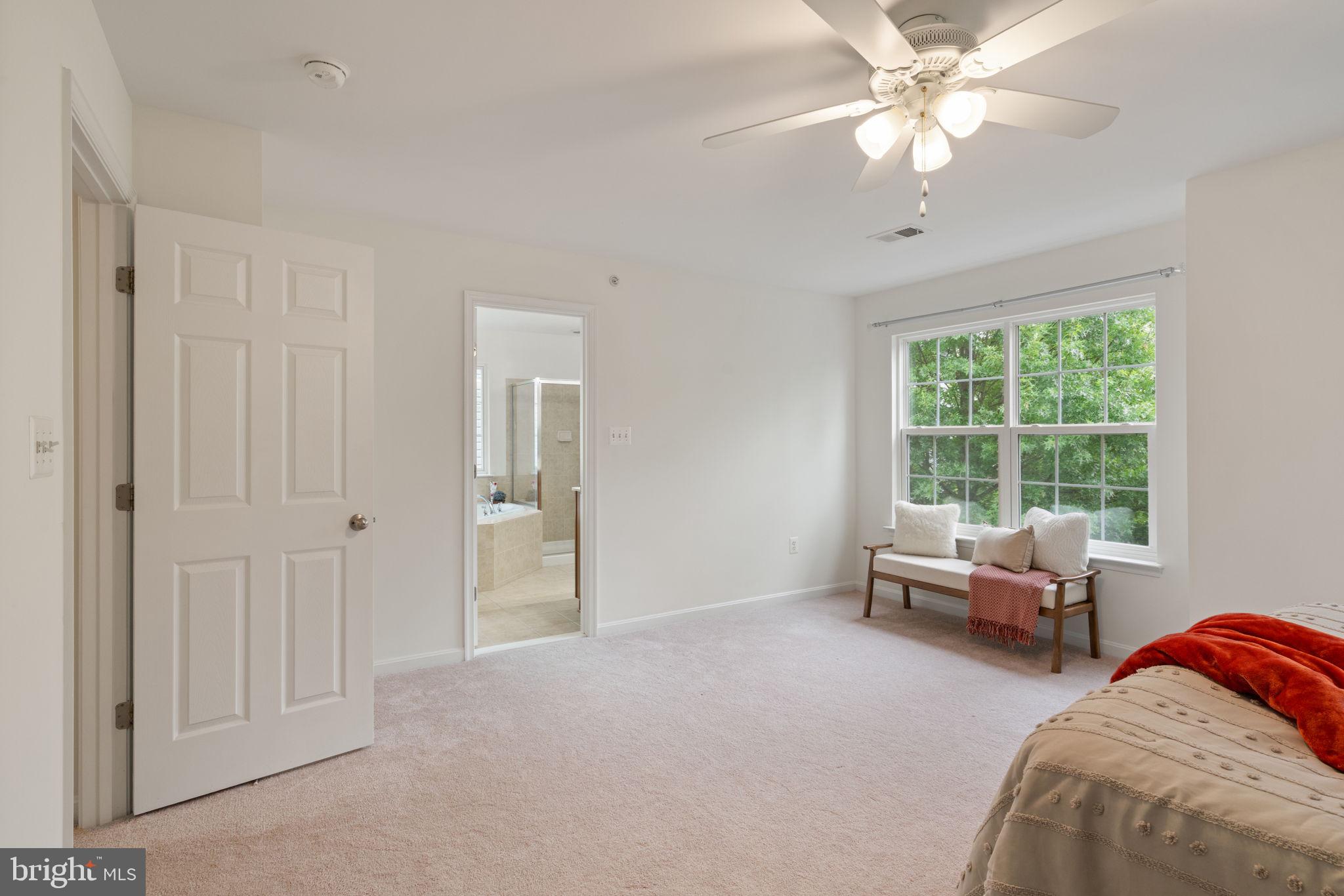 EAGLES POINTE - Residential