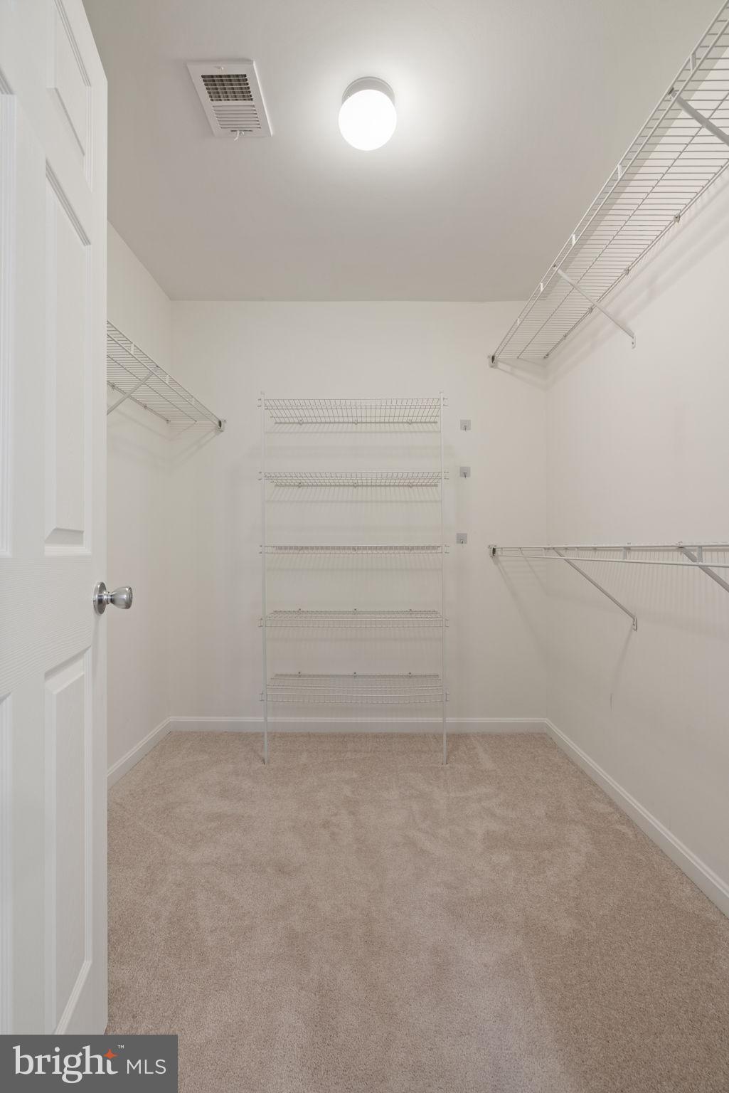 EAGLES POINTE - Residential