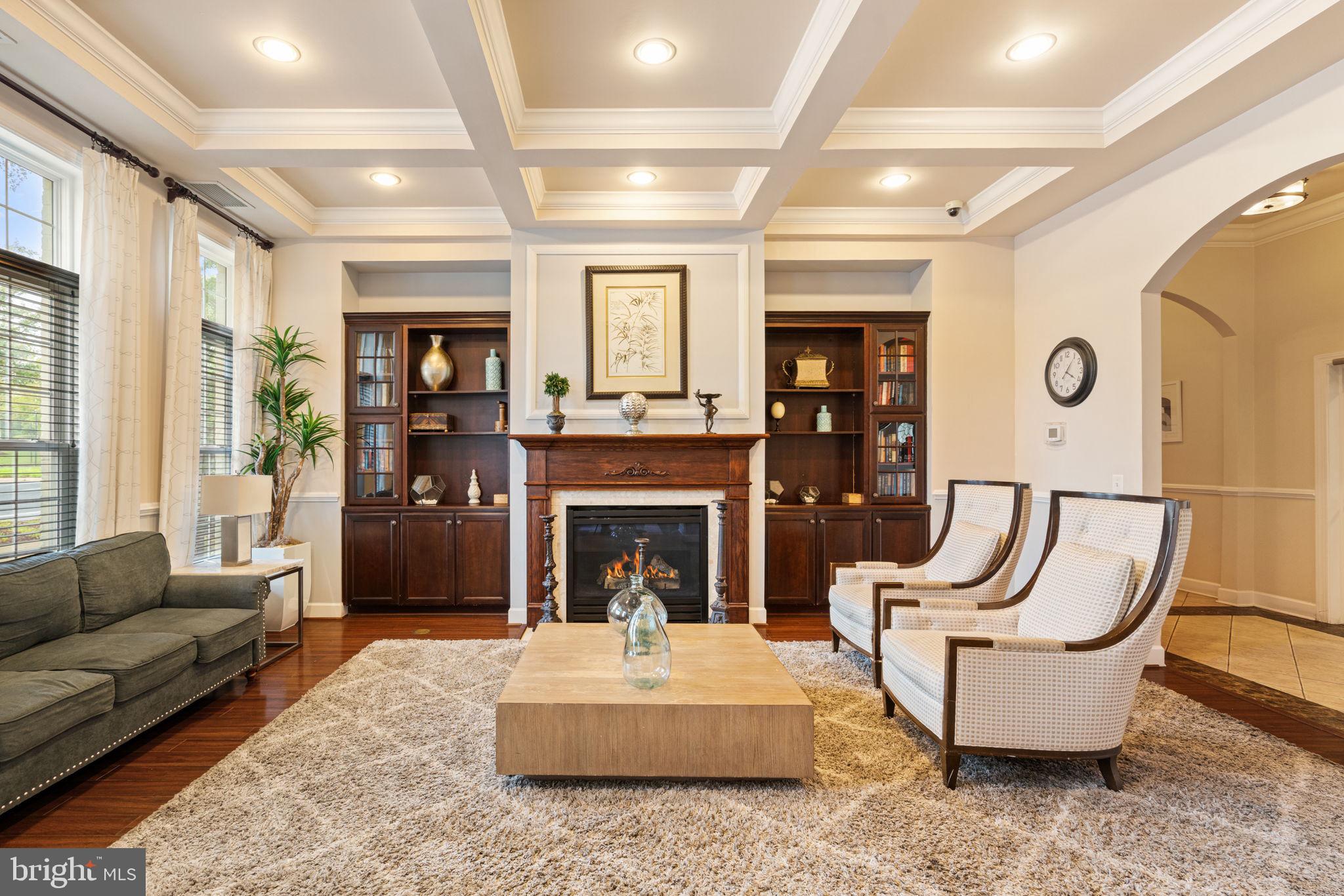 EAGLES POINTE - Residential