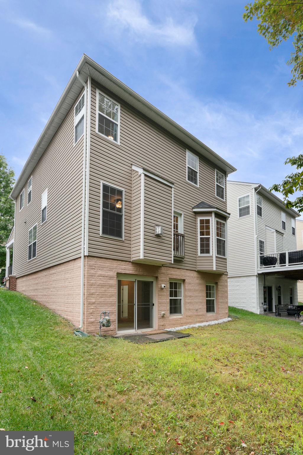 EAGLES POINTE - Residential