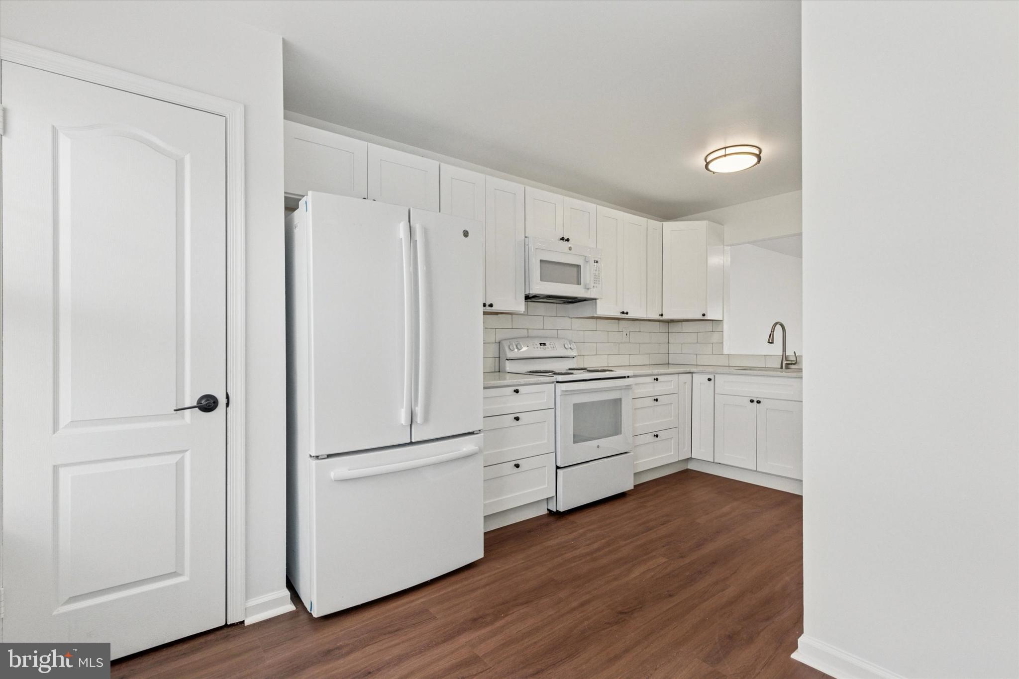 GWYNEDD POINTE - Residential Lease