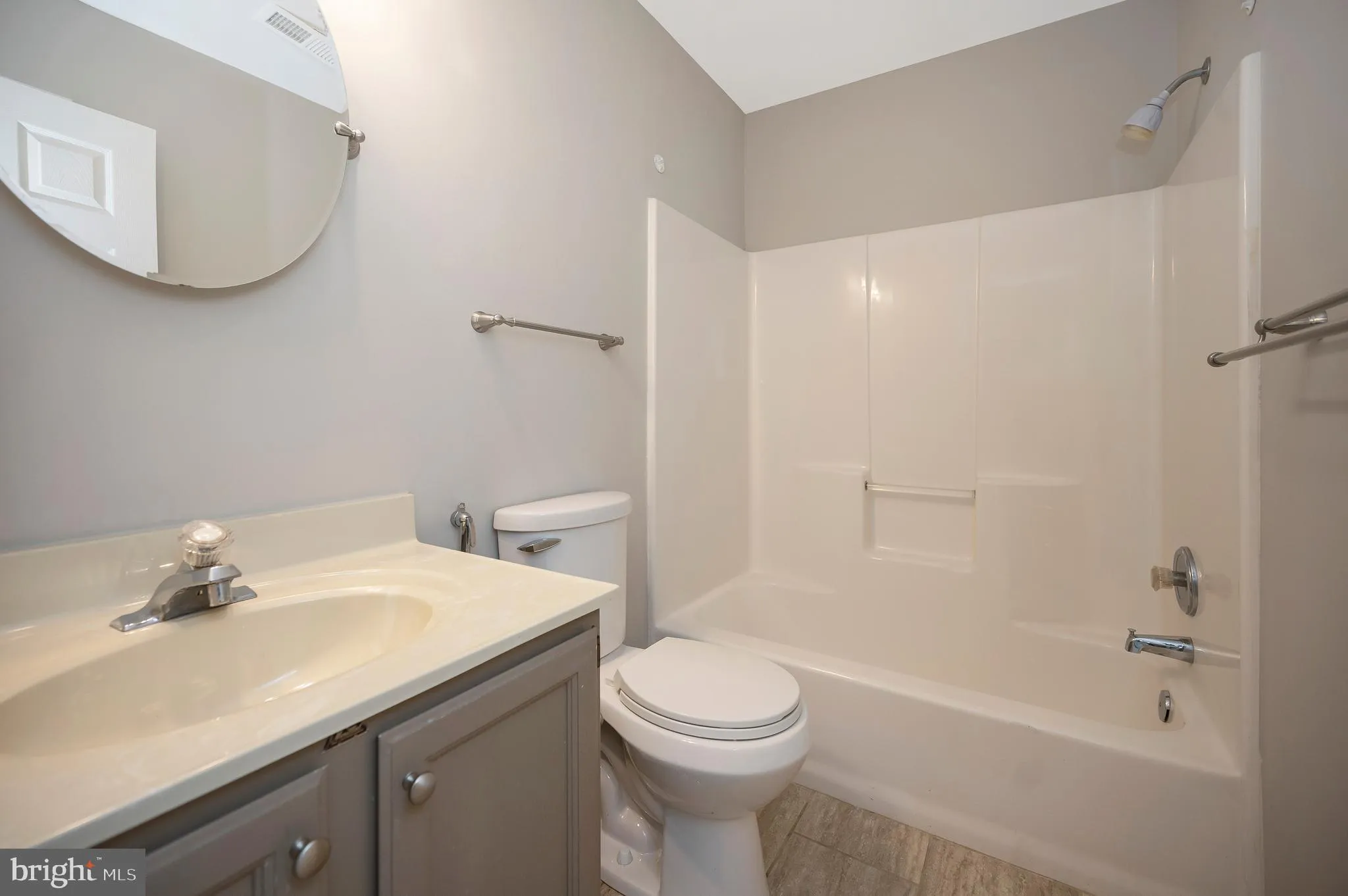 Fredericksburg, Virginia 22408, United States, 5 Bedrooms Bedrooms, ,4 BathroomsBathrooms,Residential,Contingent,199847