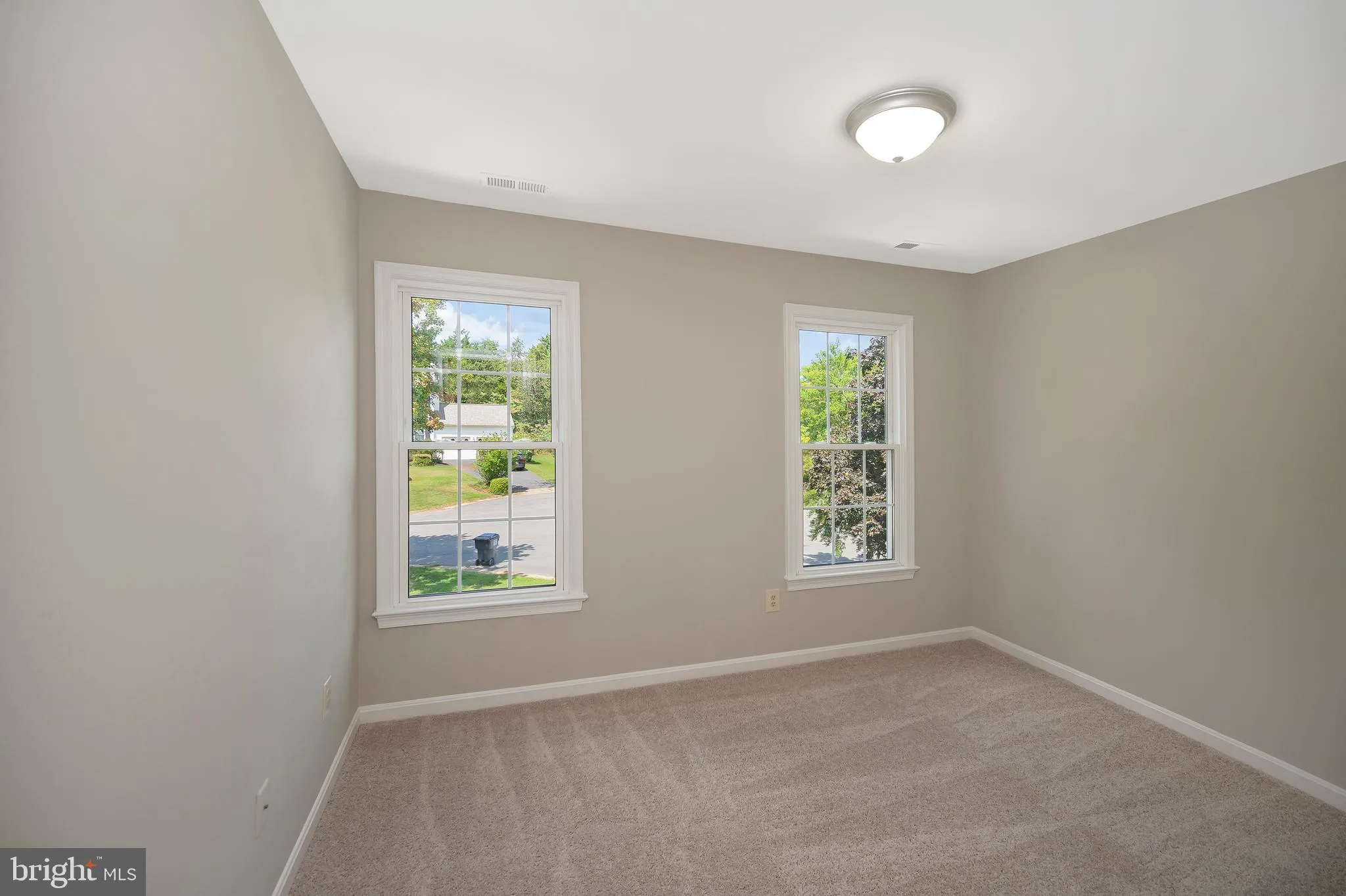 Fredericksburg, Virginia 22408, United States, 5 Bedrooms Bedrooms, ,4 BathroomsBathrooms,Residential,Contingent,199847