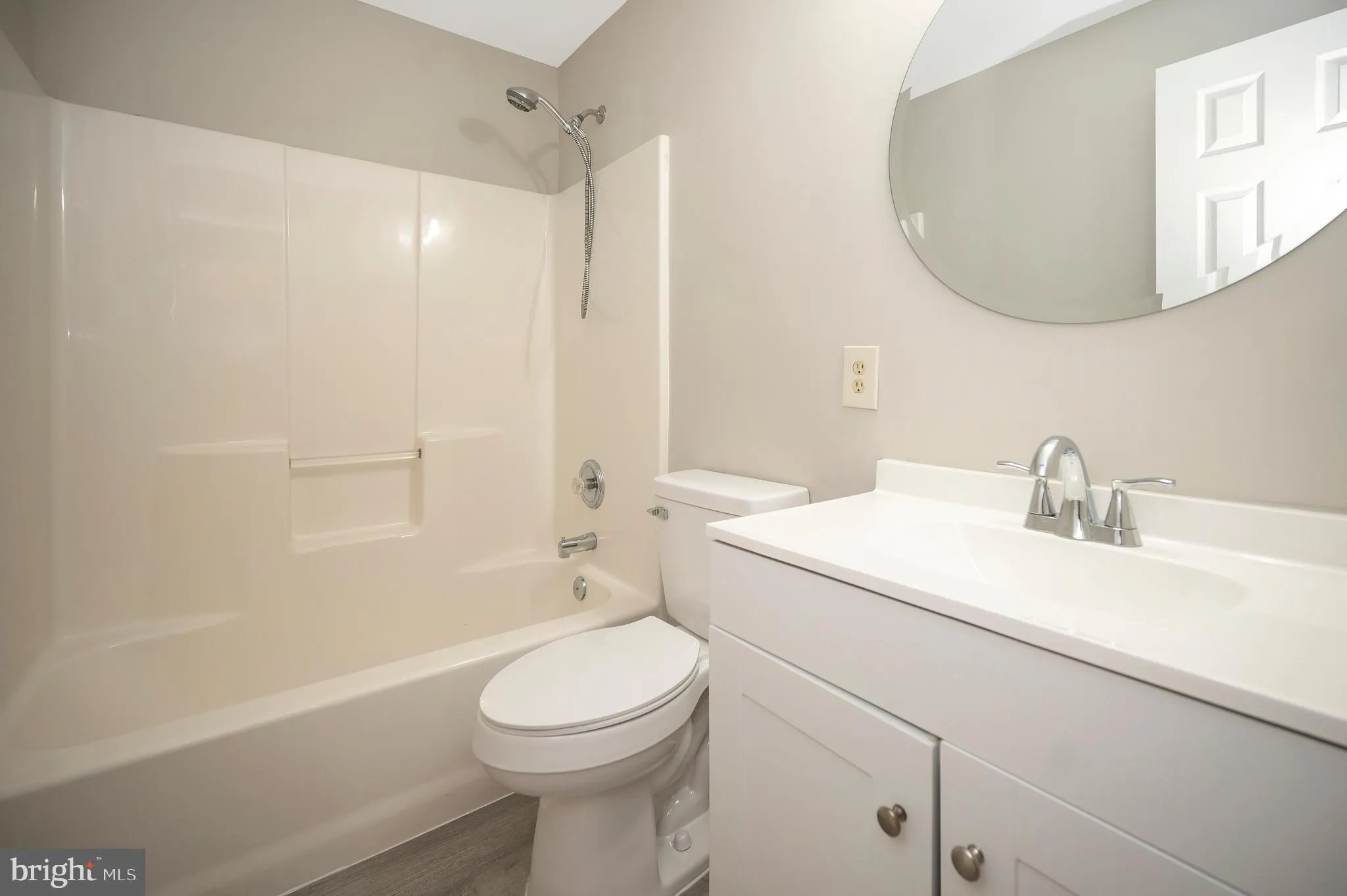 Fredericksburg, Virginia 22408, United States, 5 Bedrooms Bedrooms, ,4 BathroomsBathrooms,Residential,Contingent,199847