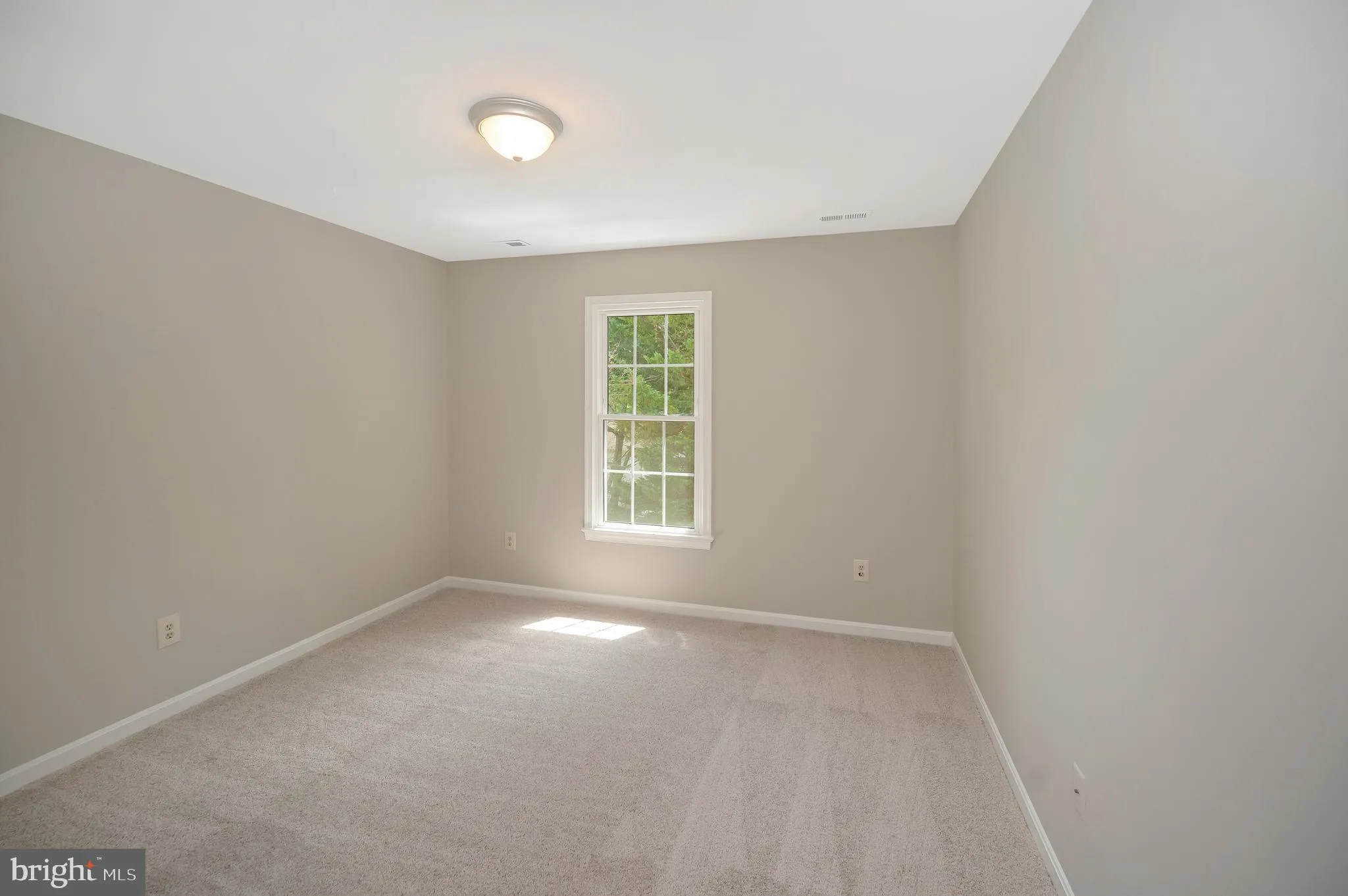 Fredericksburg, Virginia 22408, United States, 5 Bedrooms Bedrooms, ,4 BathroomsBathrooms,Residential,Contingent,199847