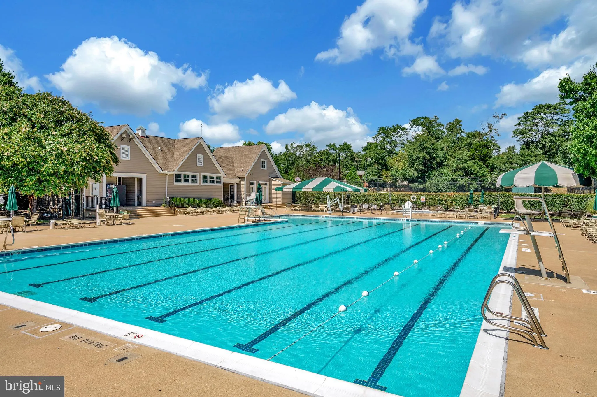 Fredericksburg, Virginia 22408, United States, 5 Bedrooms Bedrooms, ,4 BathroomsBathrooms,Residential,Contingent,199847