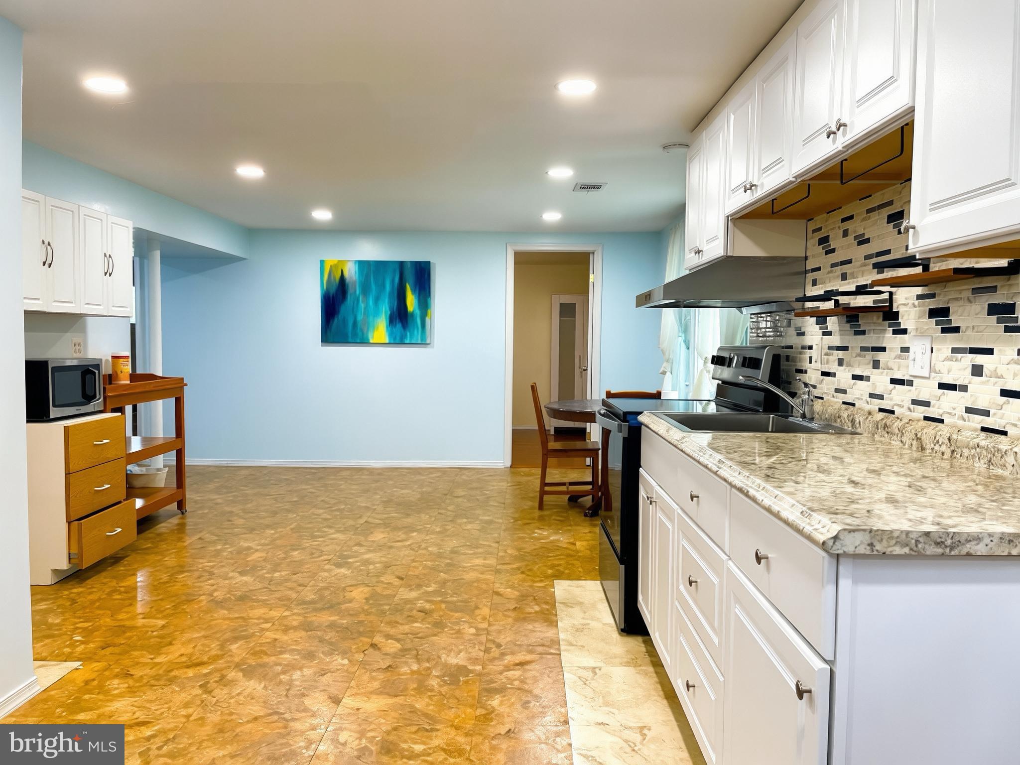 9122 BRIDGEWATER STREET UNIT A