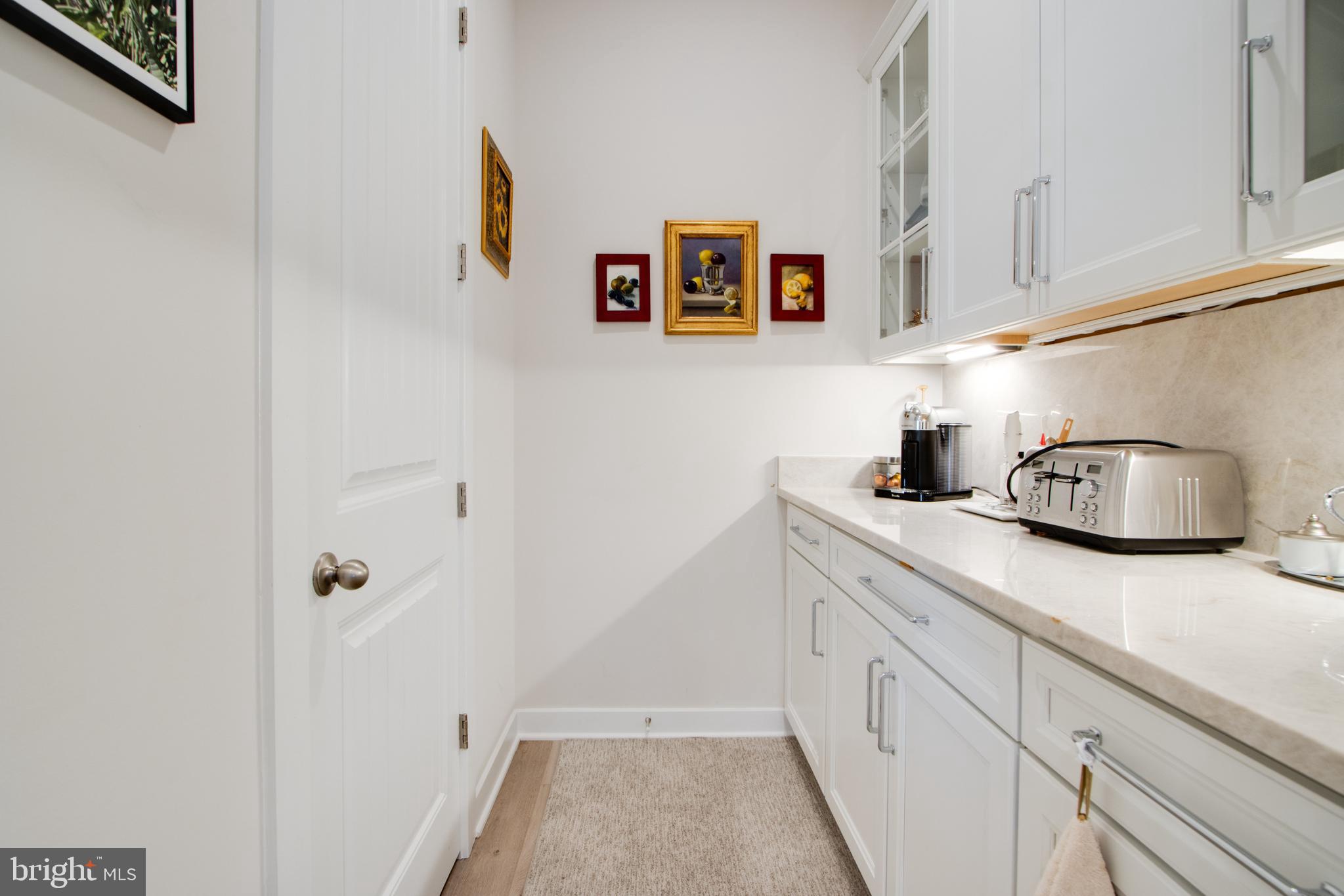 TOWER HILL - Residential