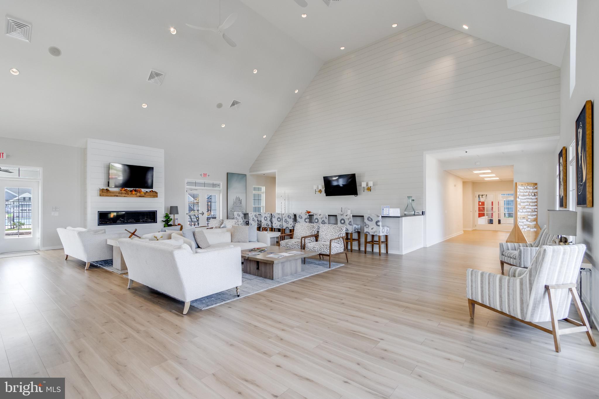 TOWER HILL - Residential