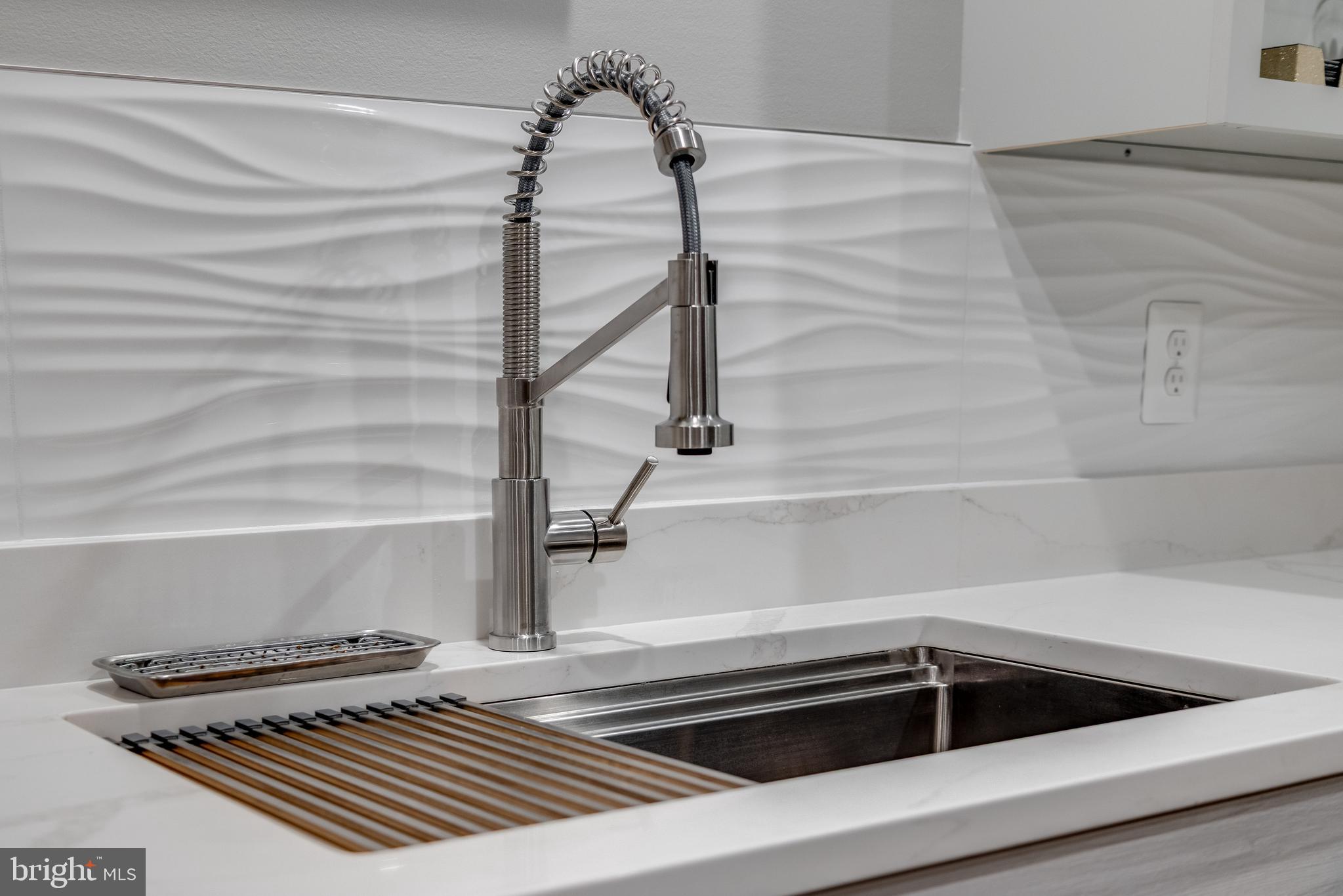 TOWER HILL - Residential