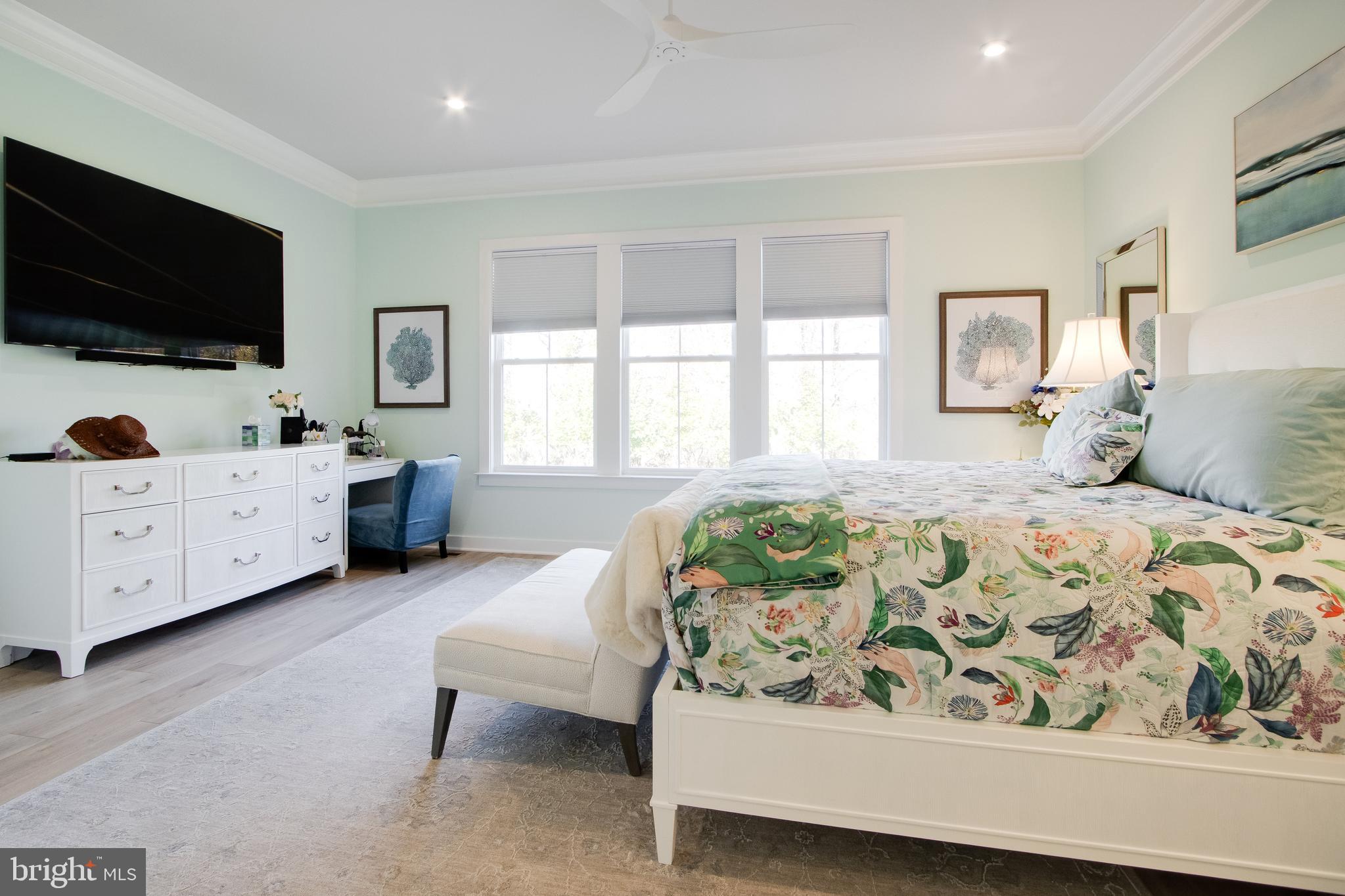 TOWER HILL - Residential