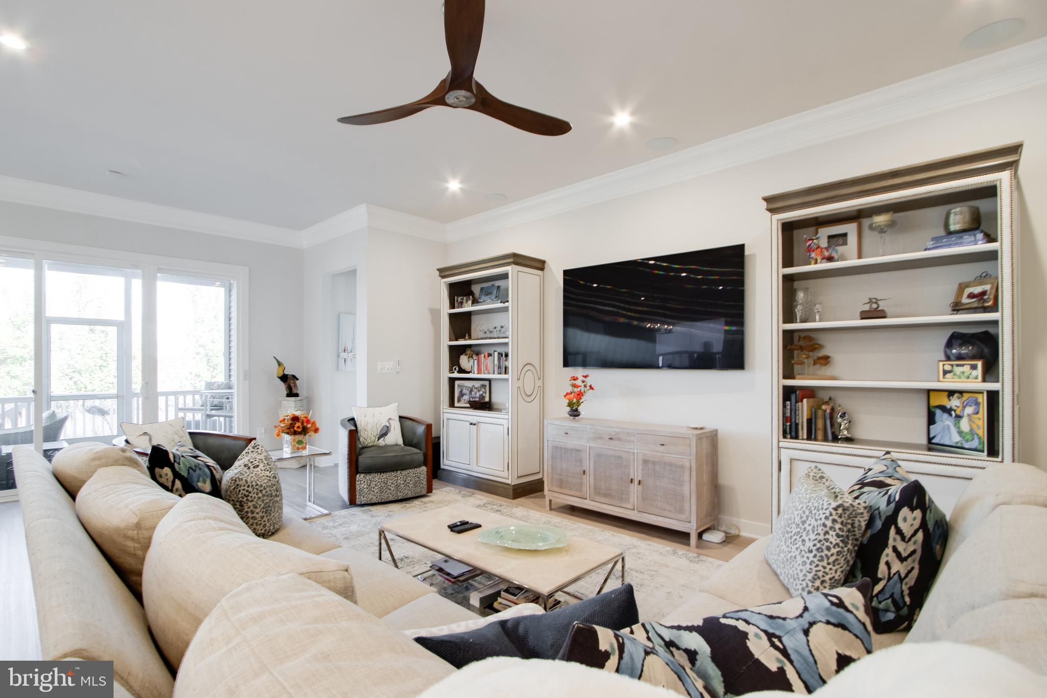 TOWER HILL - Residential