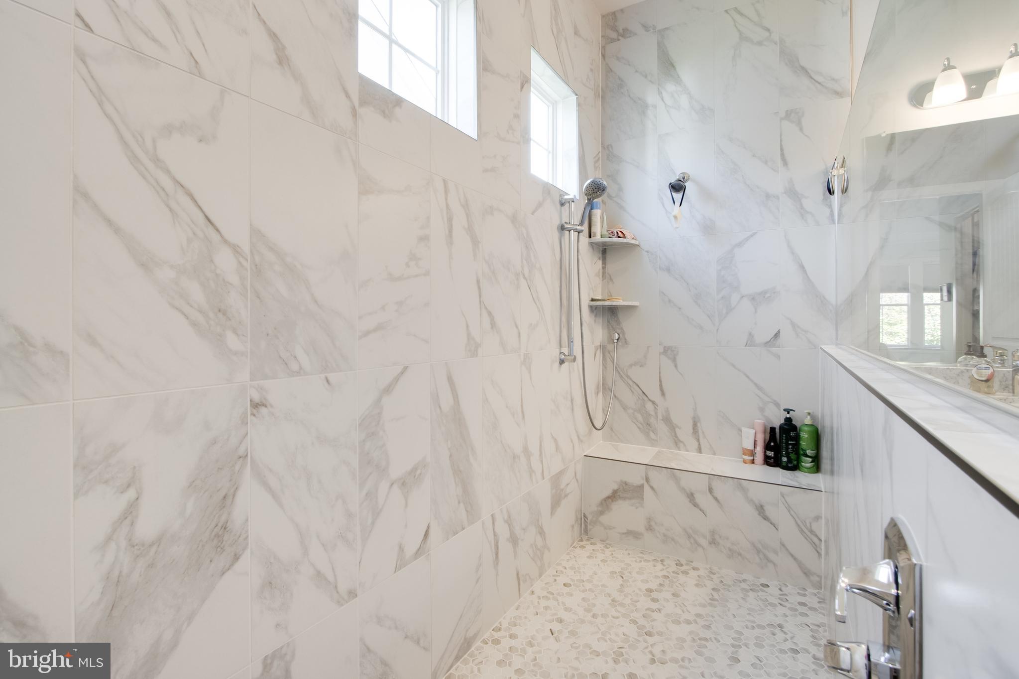 TOWER HILL - Residential