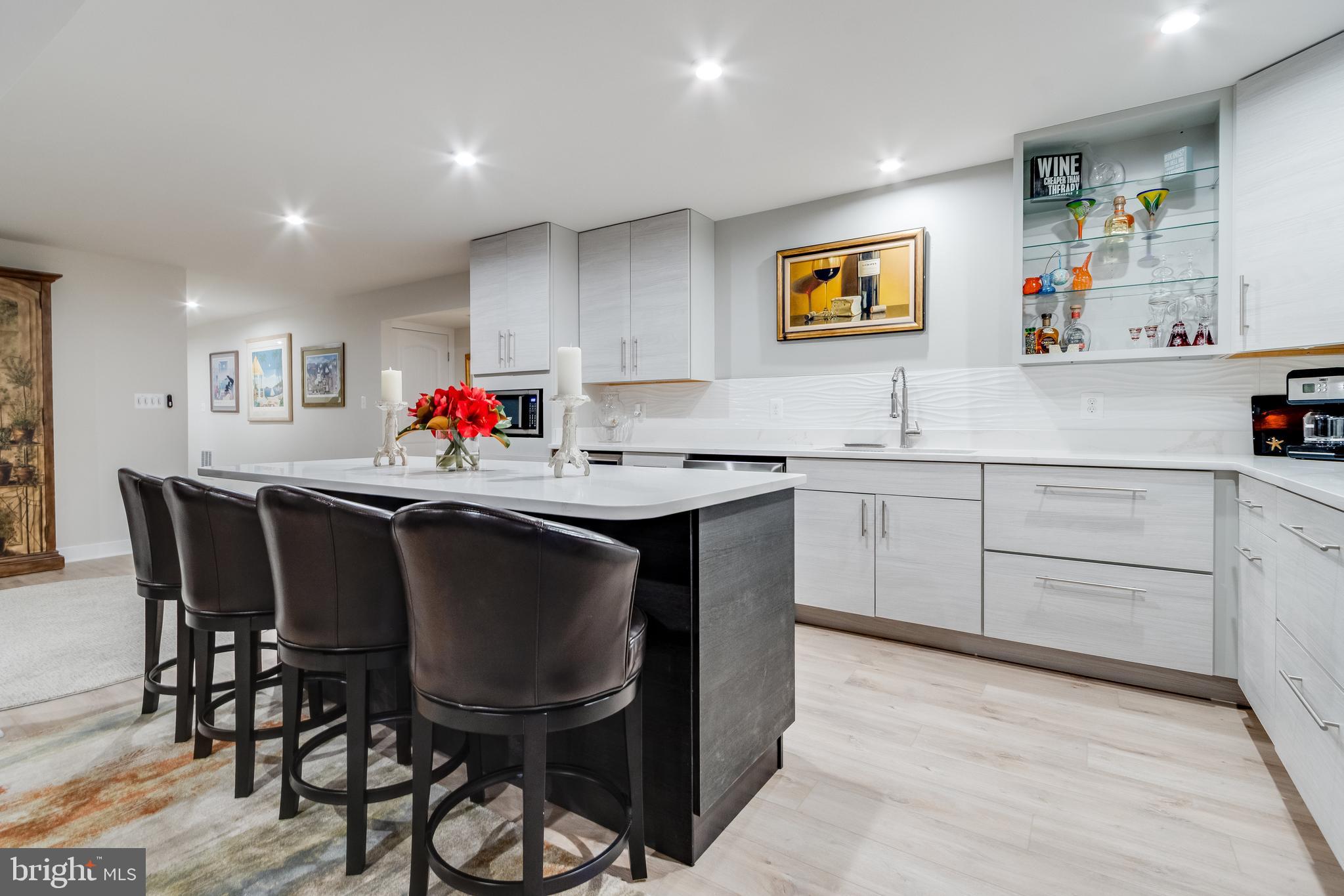 TOWER HILL - Residential