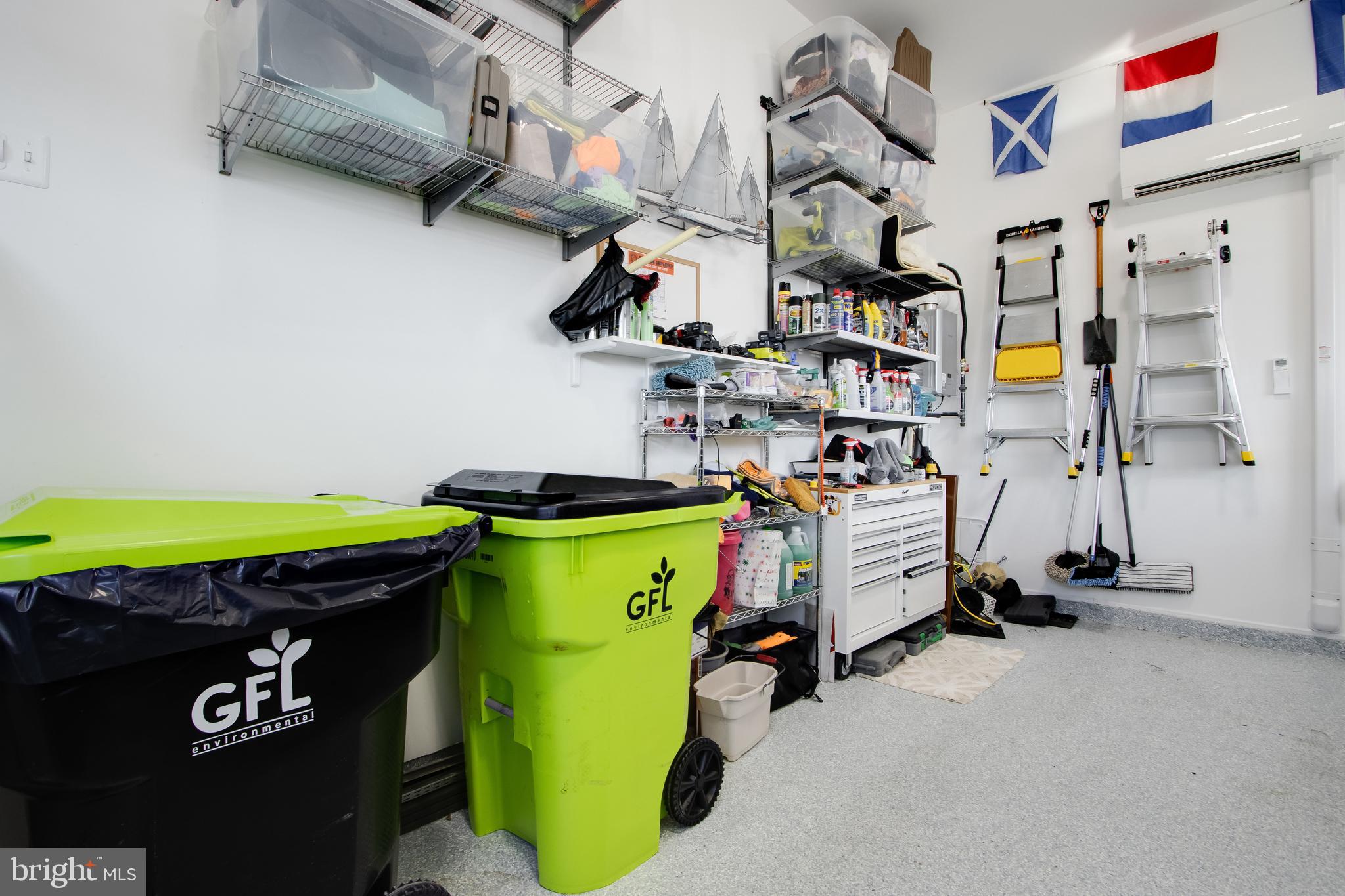 TOWER HILL - Residential