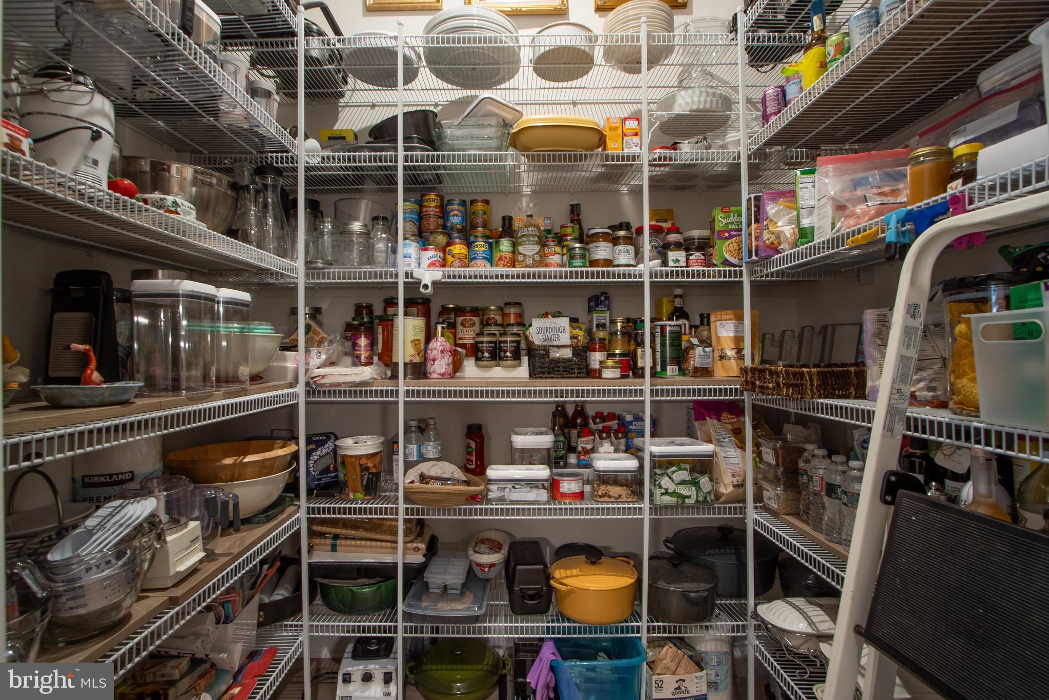 TOWER HILL - Residential