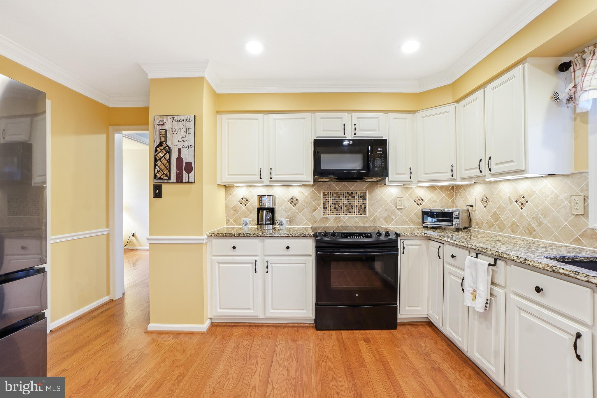 HUNTERS RUN - Residential