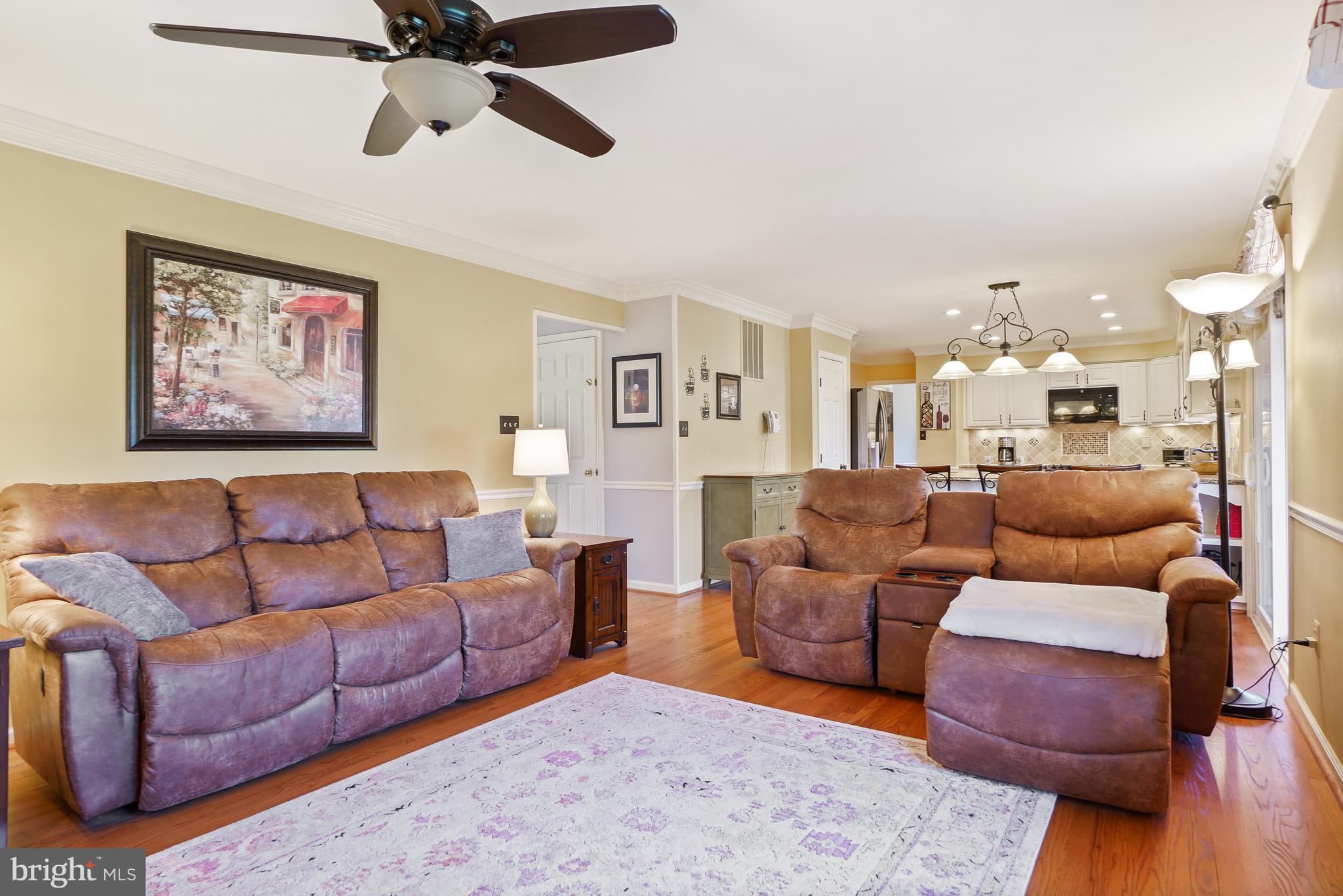 HUNTERS RUN - Residential