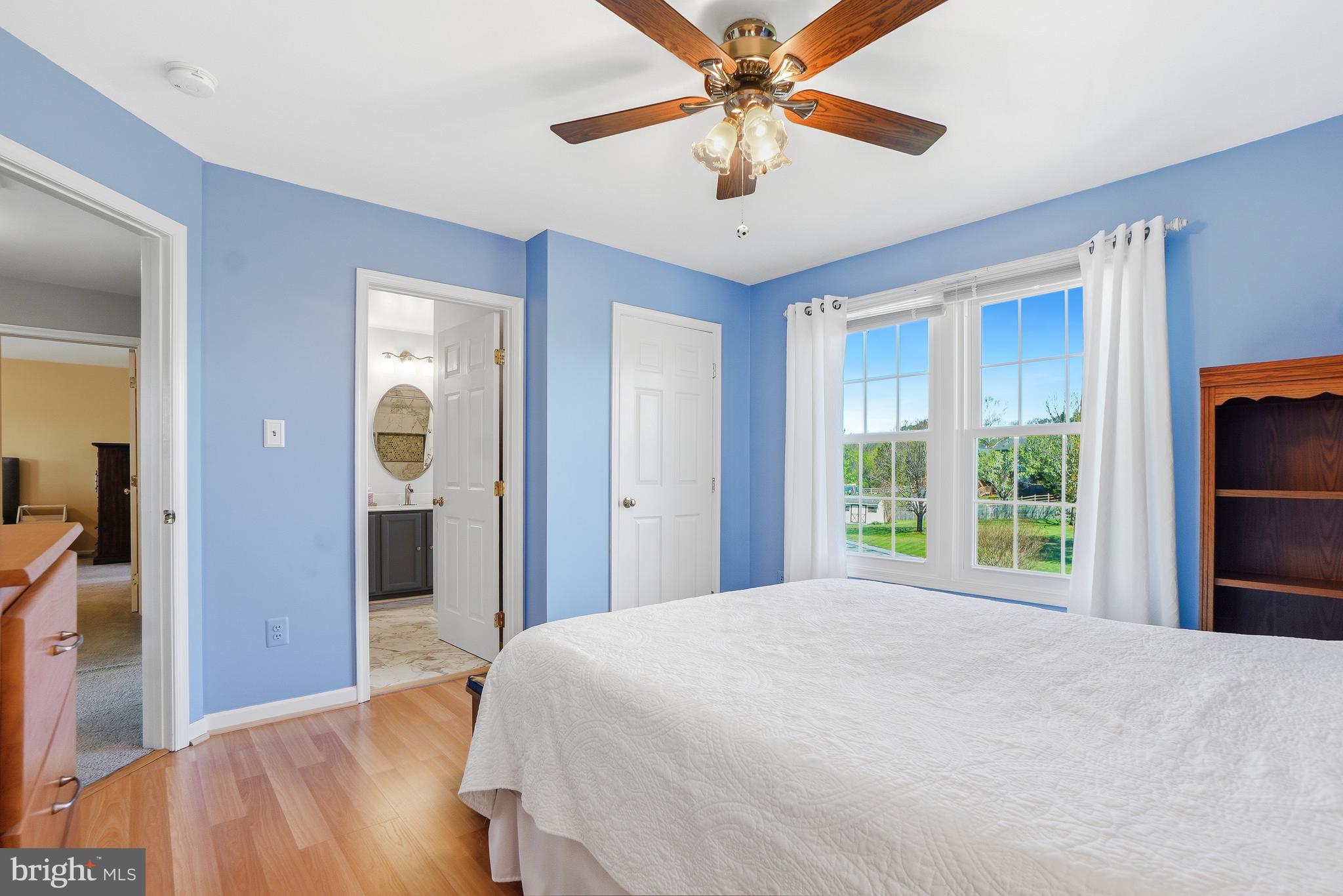 HUNTERS RUN - Residential