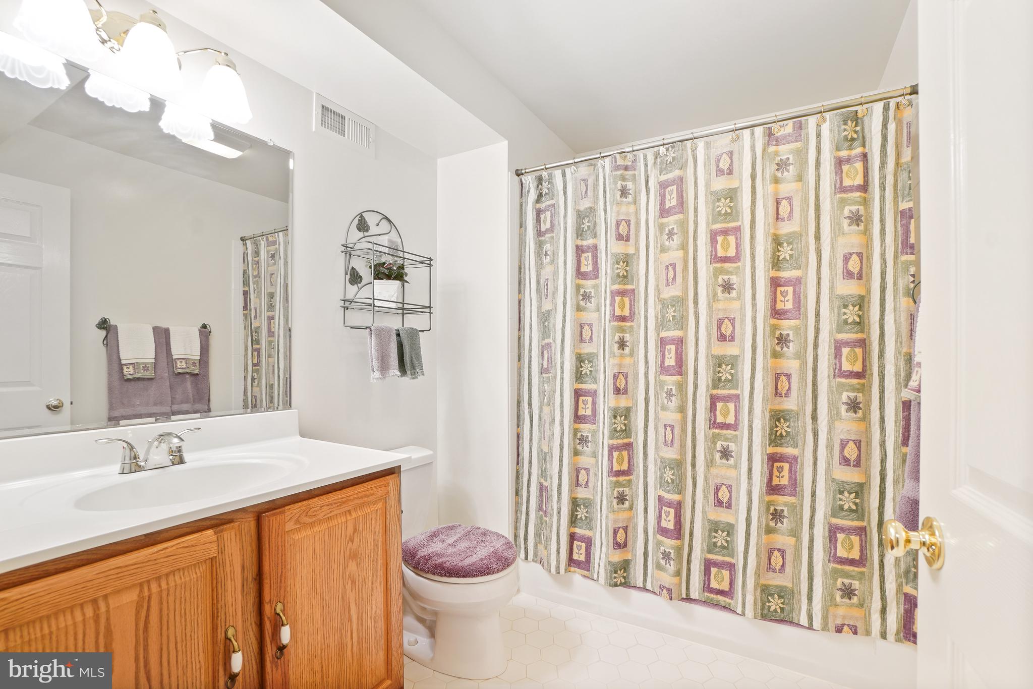 HUNTERS RUN - Residential