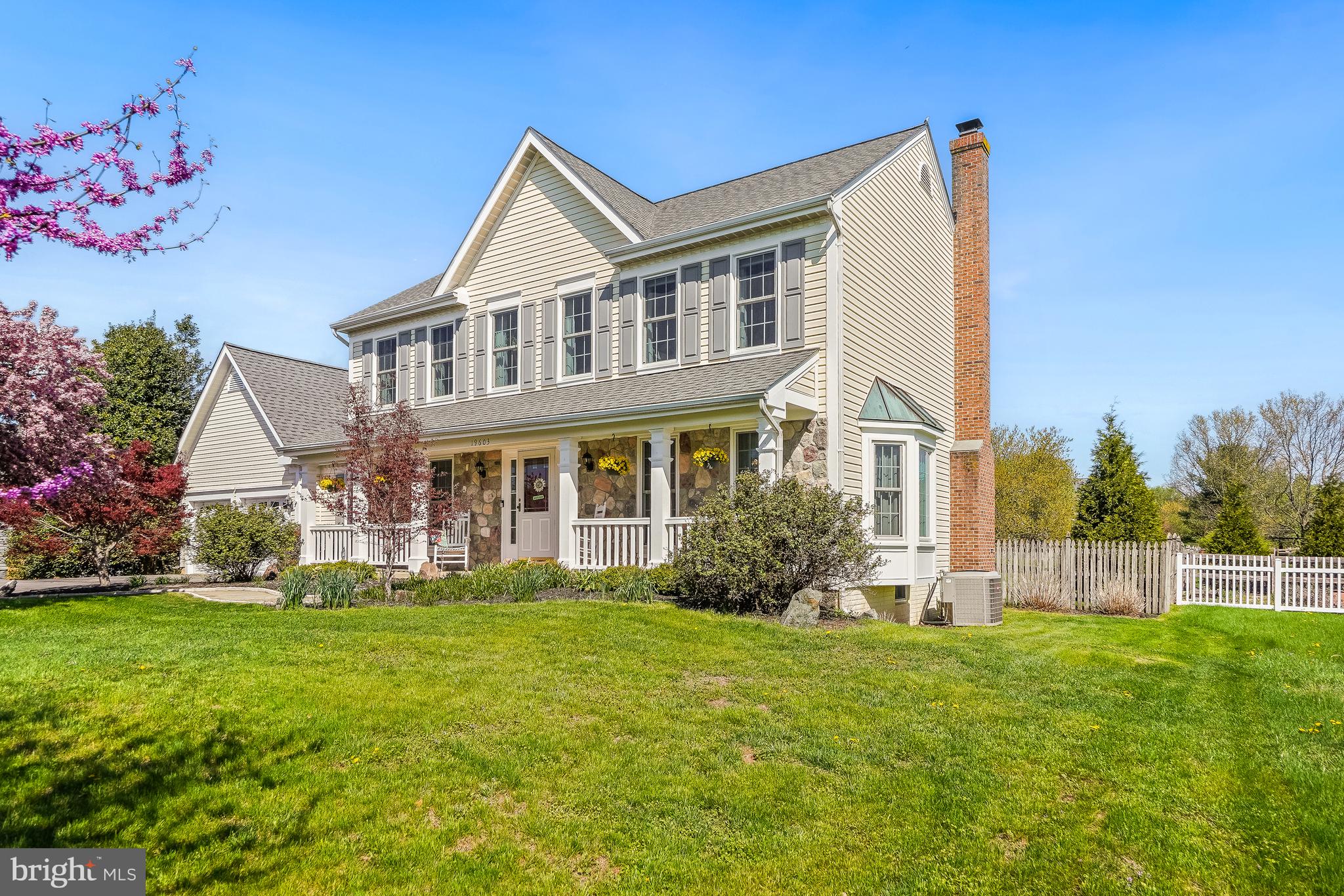 HUNTERS RUN - Residential