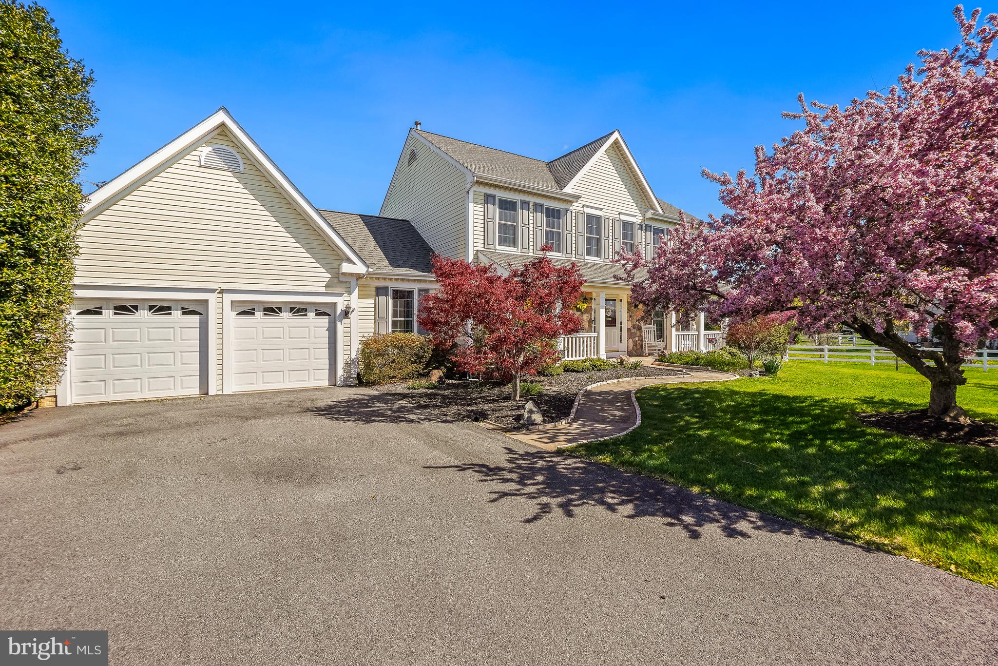 HUNTERS RUN - Residential