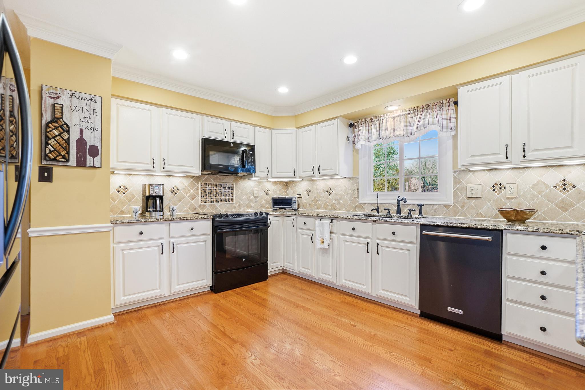 HUNTERS RUN - Residential