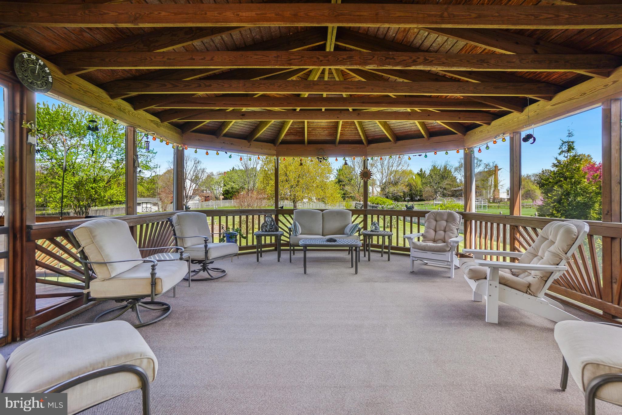 HUNTERS RUN - Residential