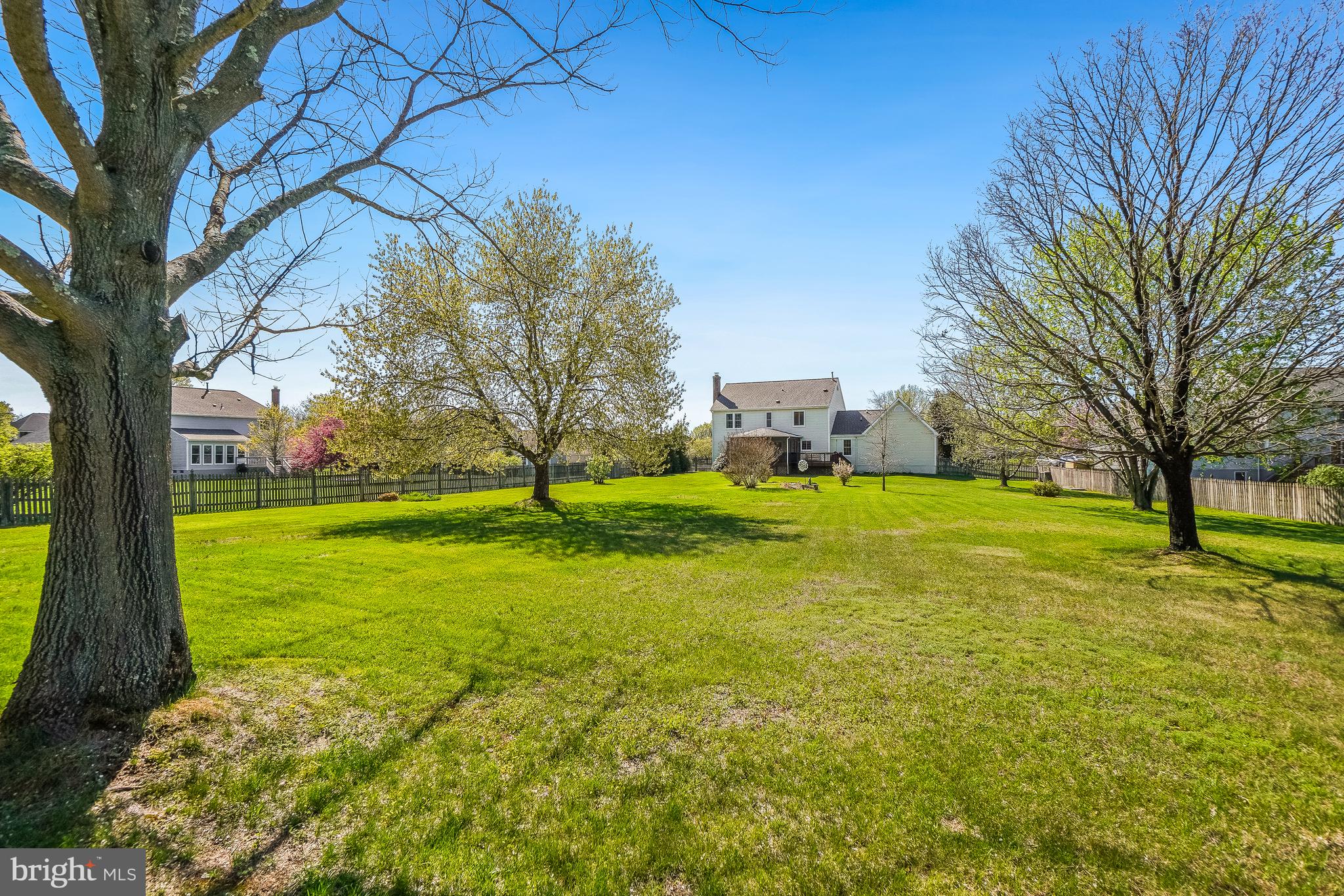 HUNTERS RUN - Residential