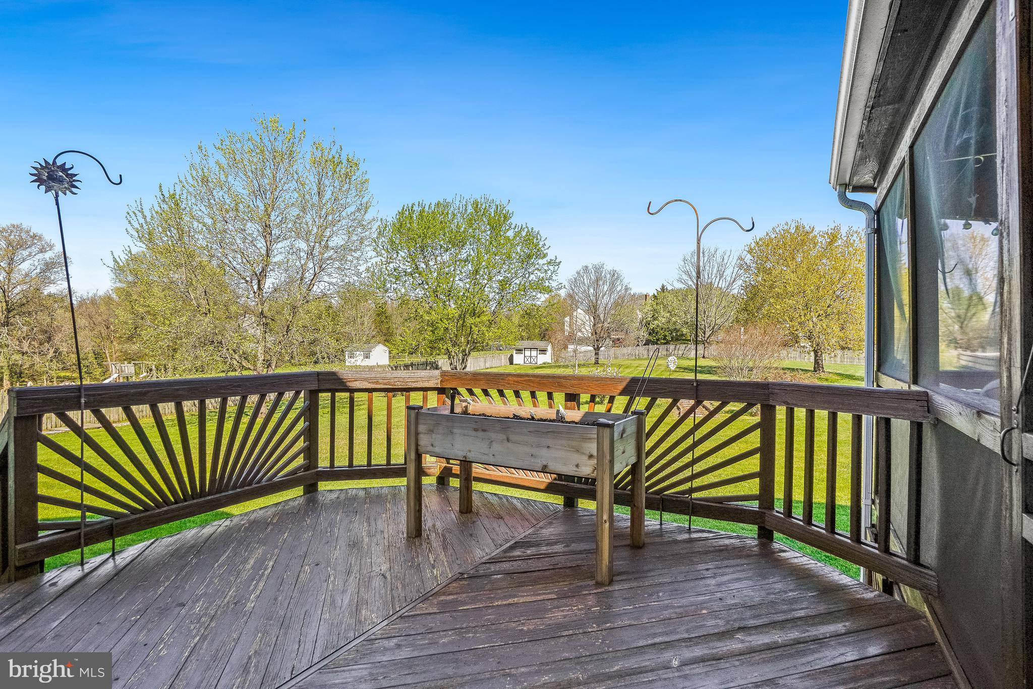 HUNTERS RUN - Residential