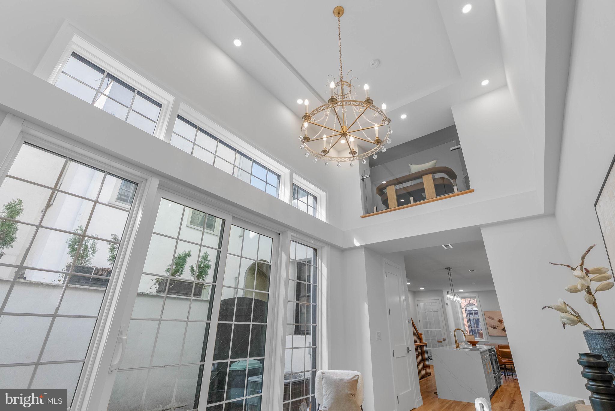 SOCIETY HILL - Residential