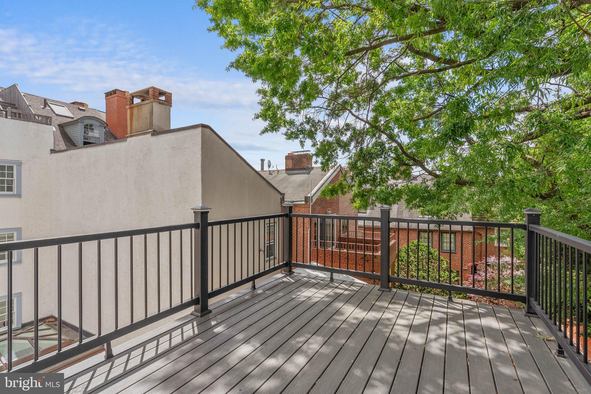 SOCIETY HILL - Residential