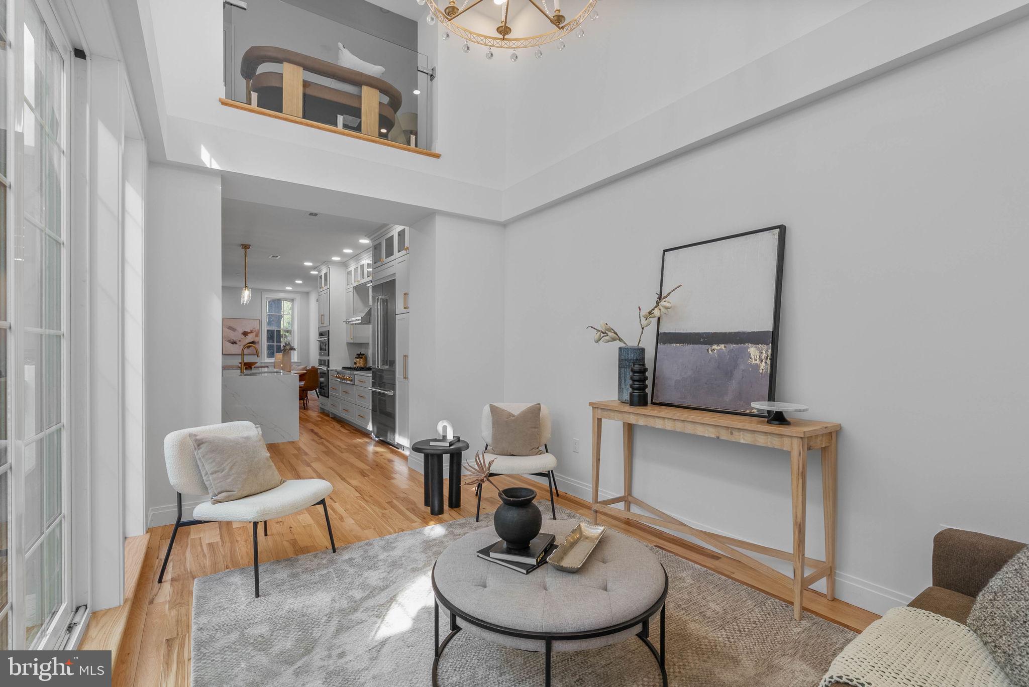 SOCIETY HILL - Residential