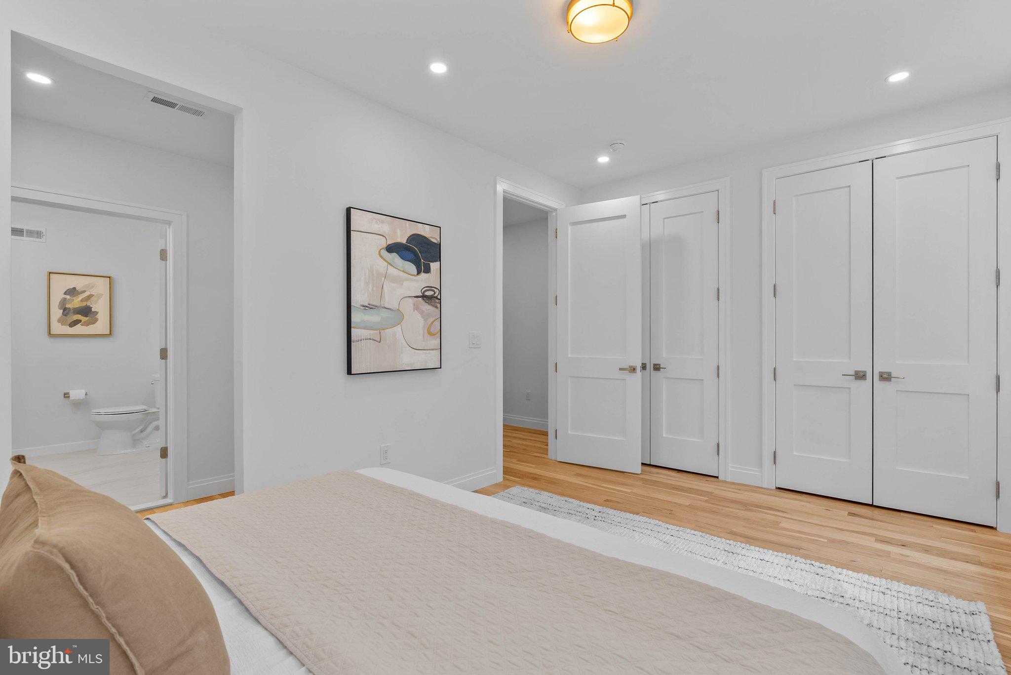 SOCIETY HILL - Residential