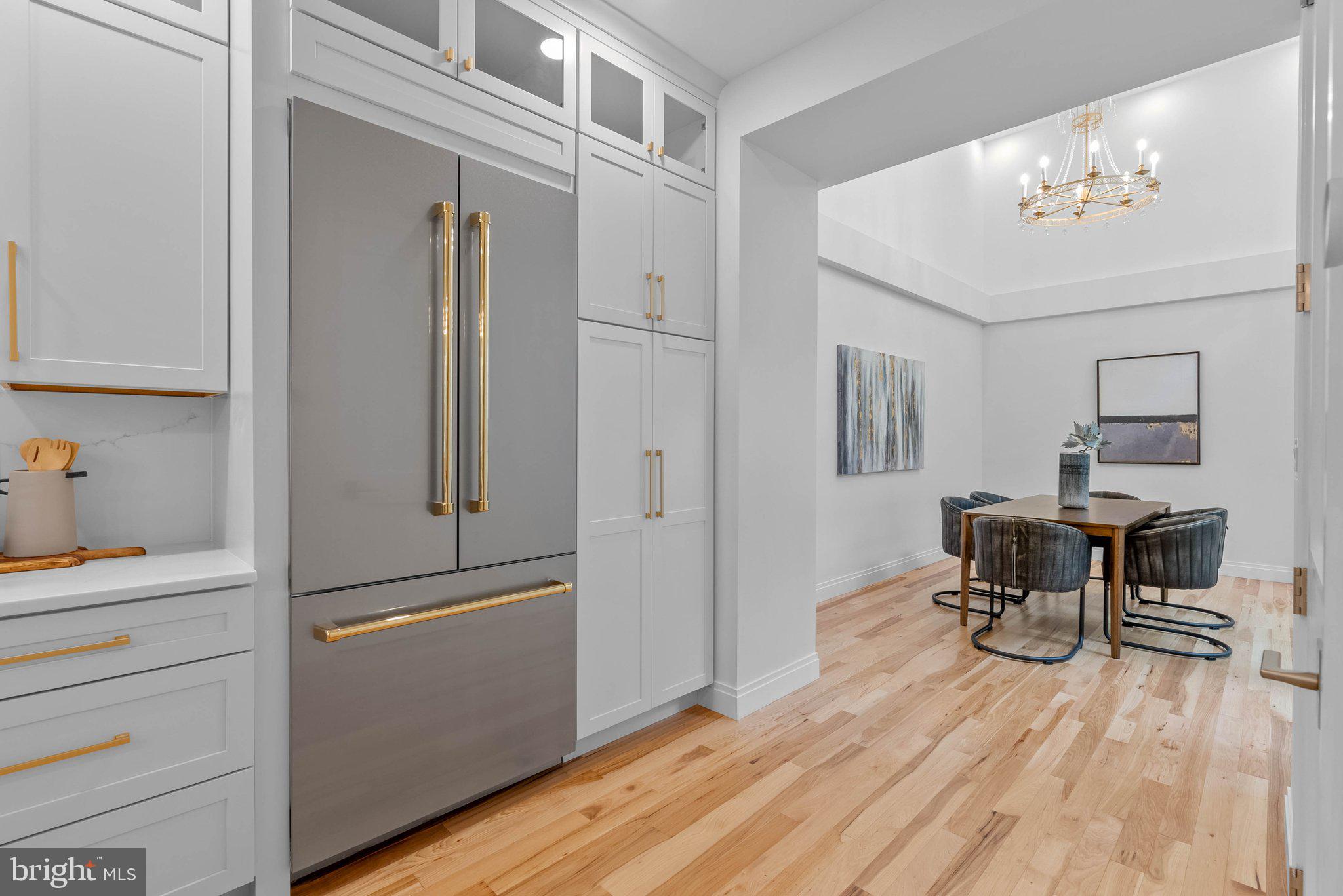 SOCIETY HILL - Residential