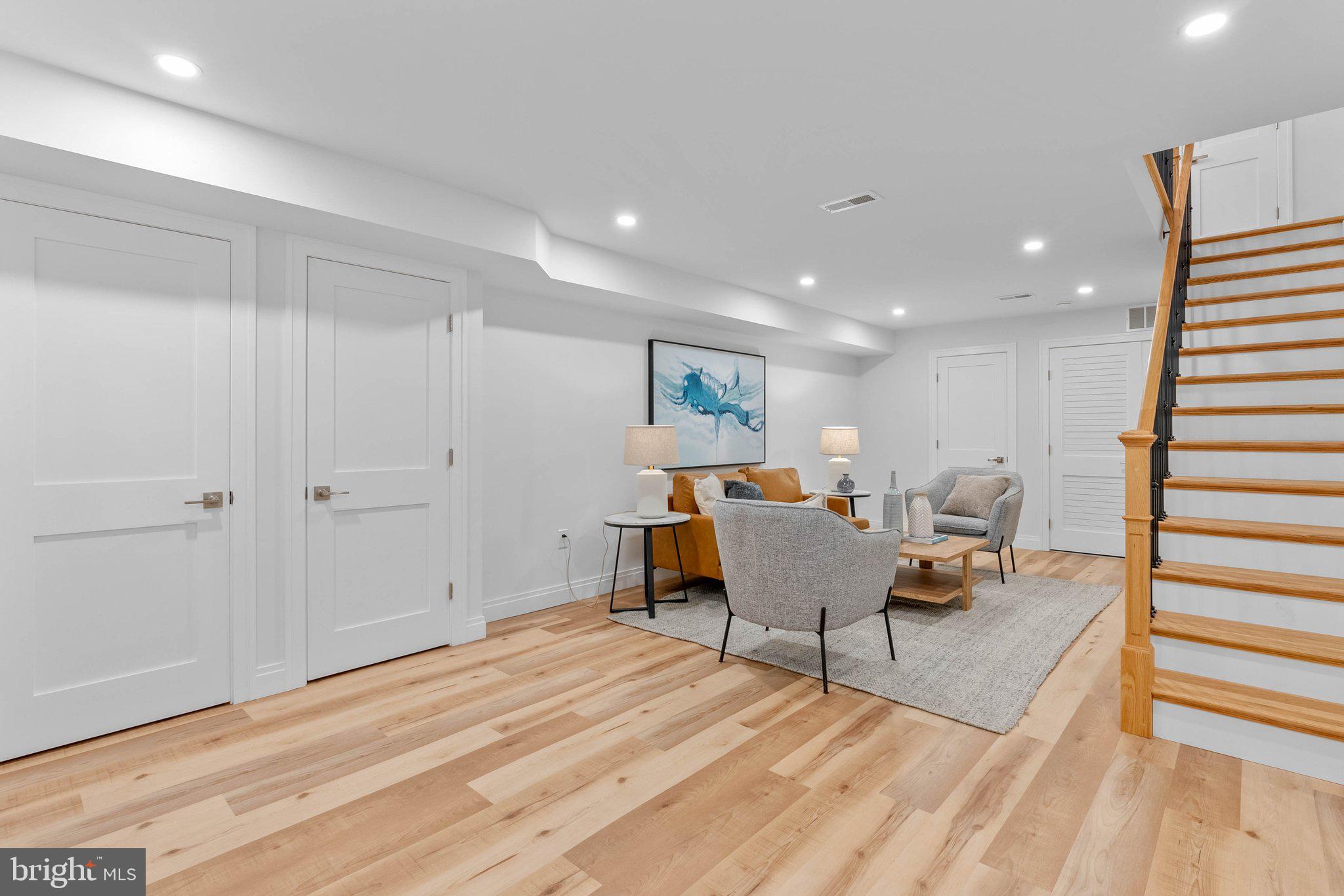 SOCIETY HILL - Residential