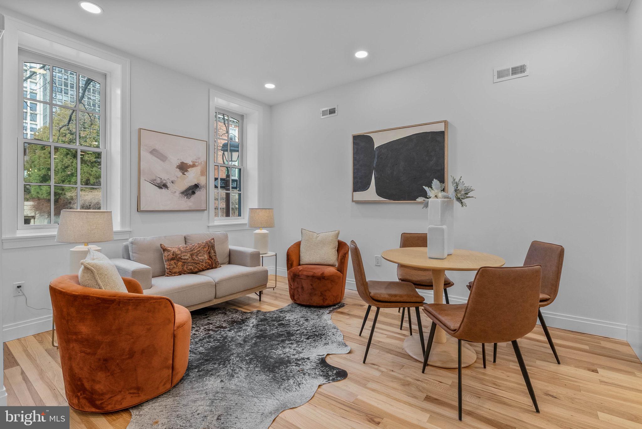 SOCIETY HILL - Residential