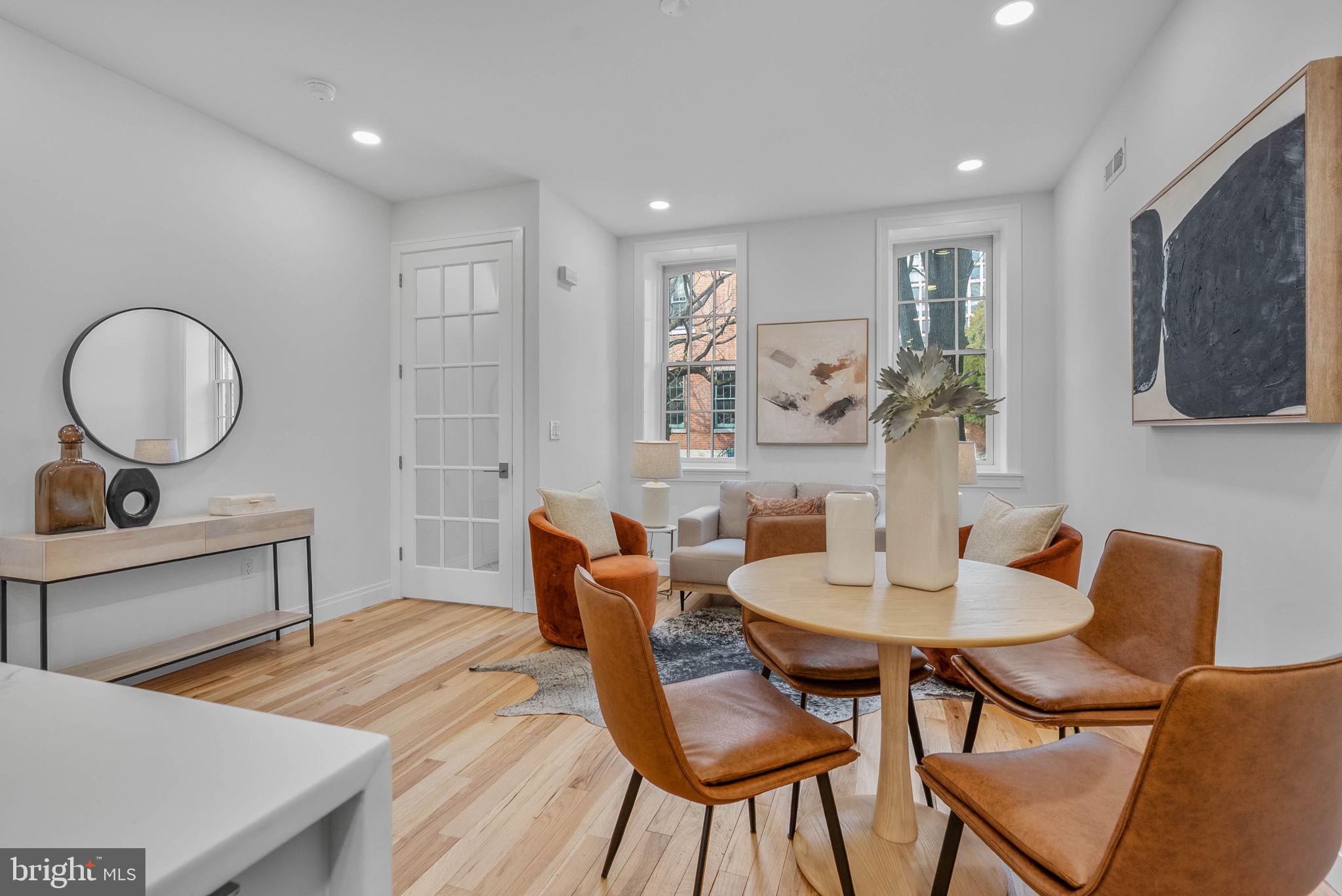 SOCIETY HILL - Residential